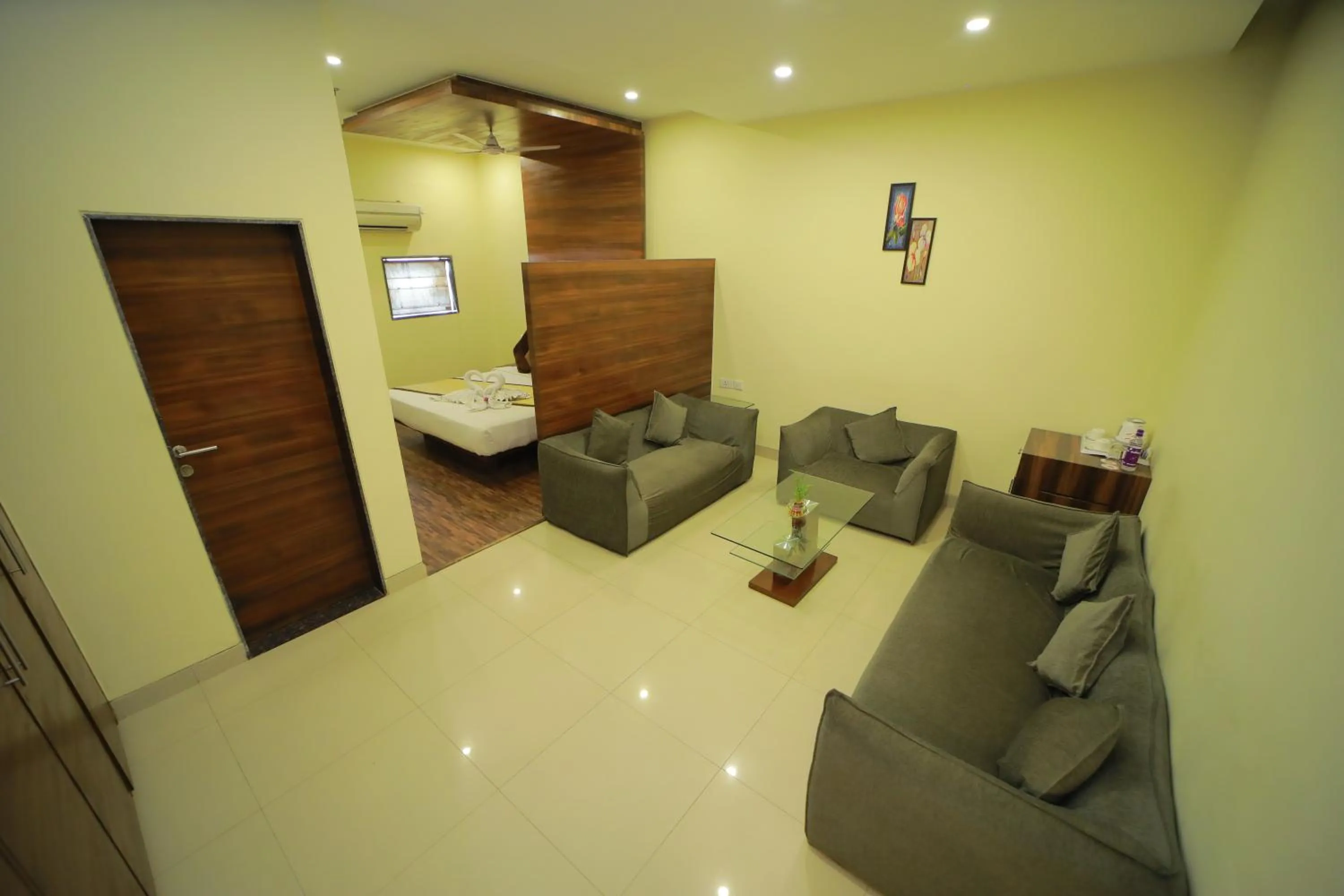 Bed in Vijaya Tej Clarks Inn