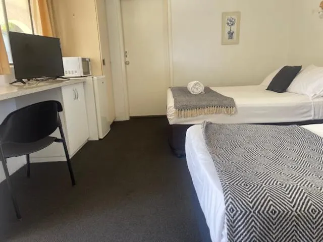 TV and multimedia, Bed in Glenlyon Lodge - Gladstone