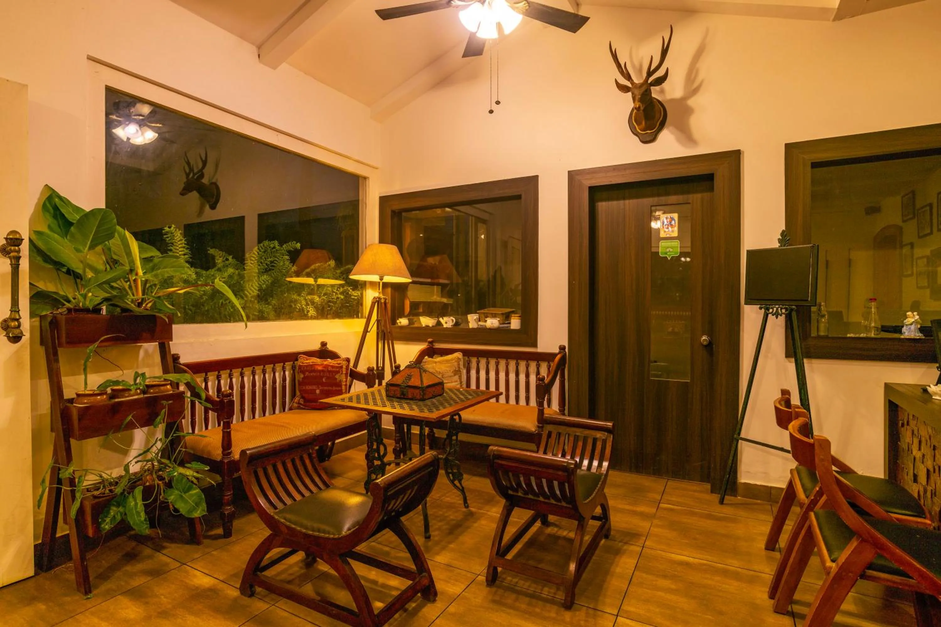 Living room in Tea Harvester