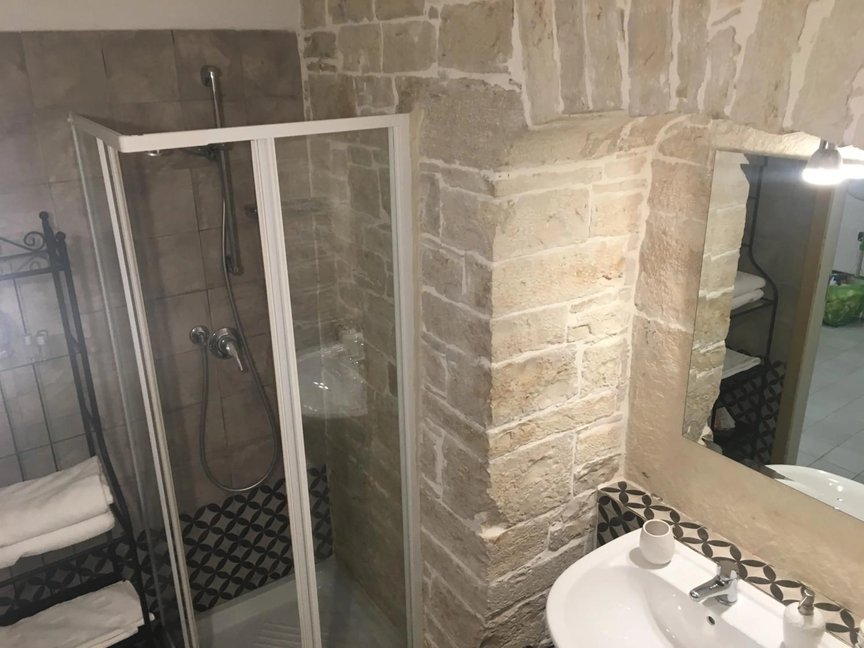 Bathroom in Il Frantoio 1937