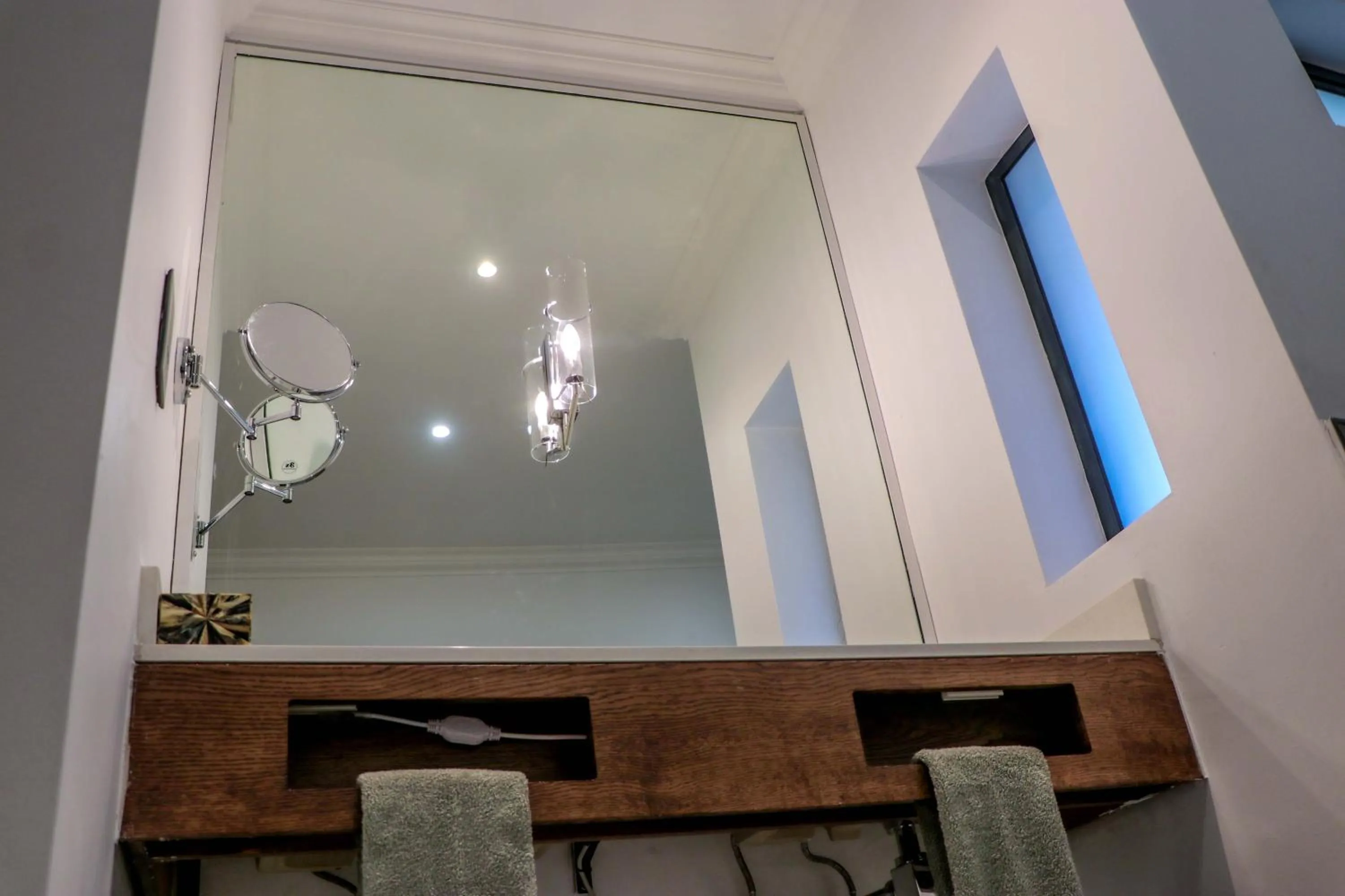 Bathroom in Cresta Mowana Safari Resort & Spa