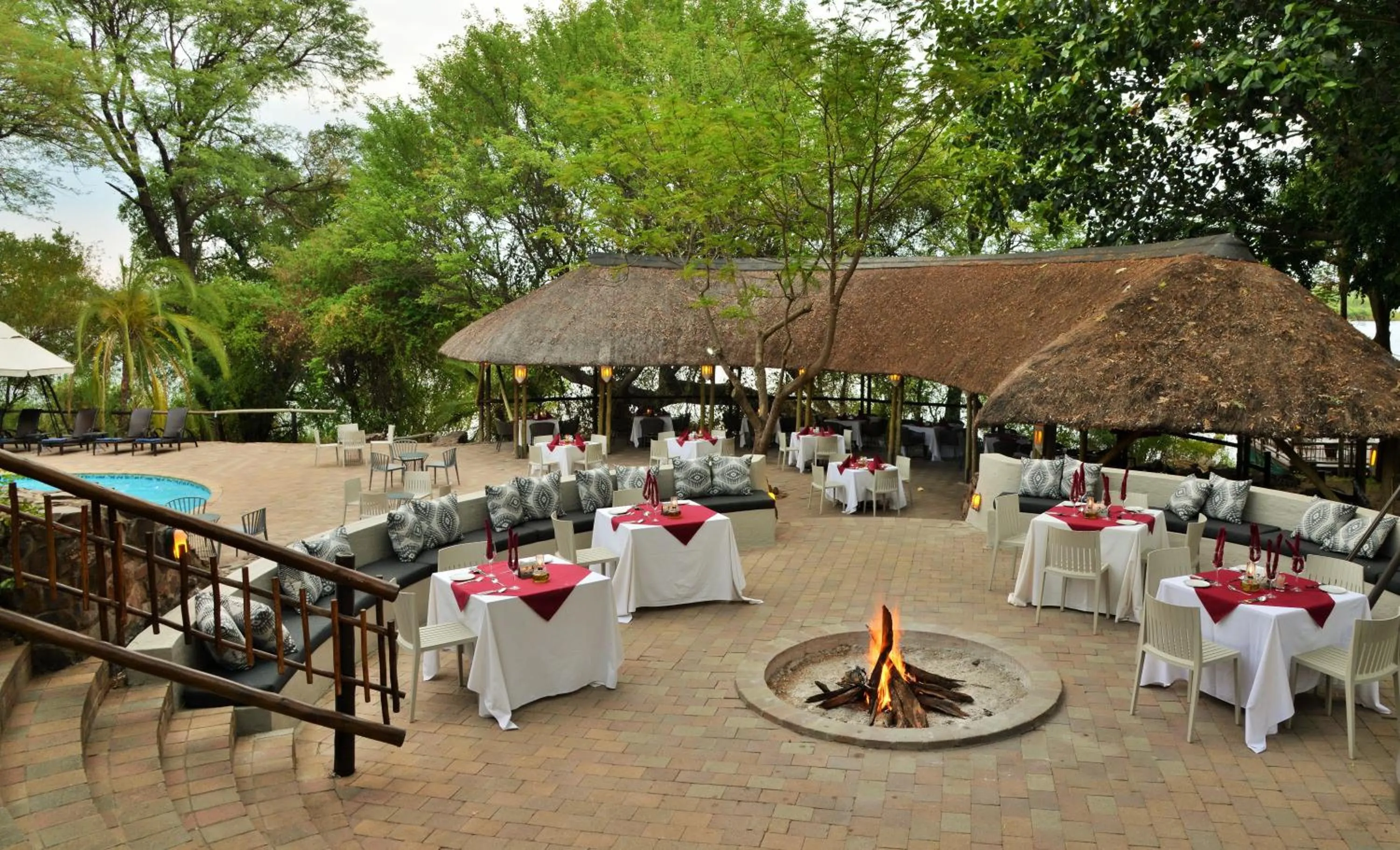 Restaurant/places to eat in Cresta Mowana Safari Resort & Spa