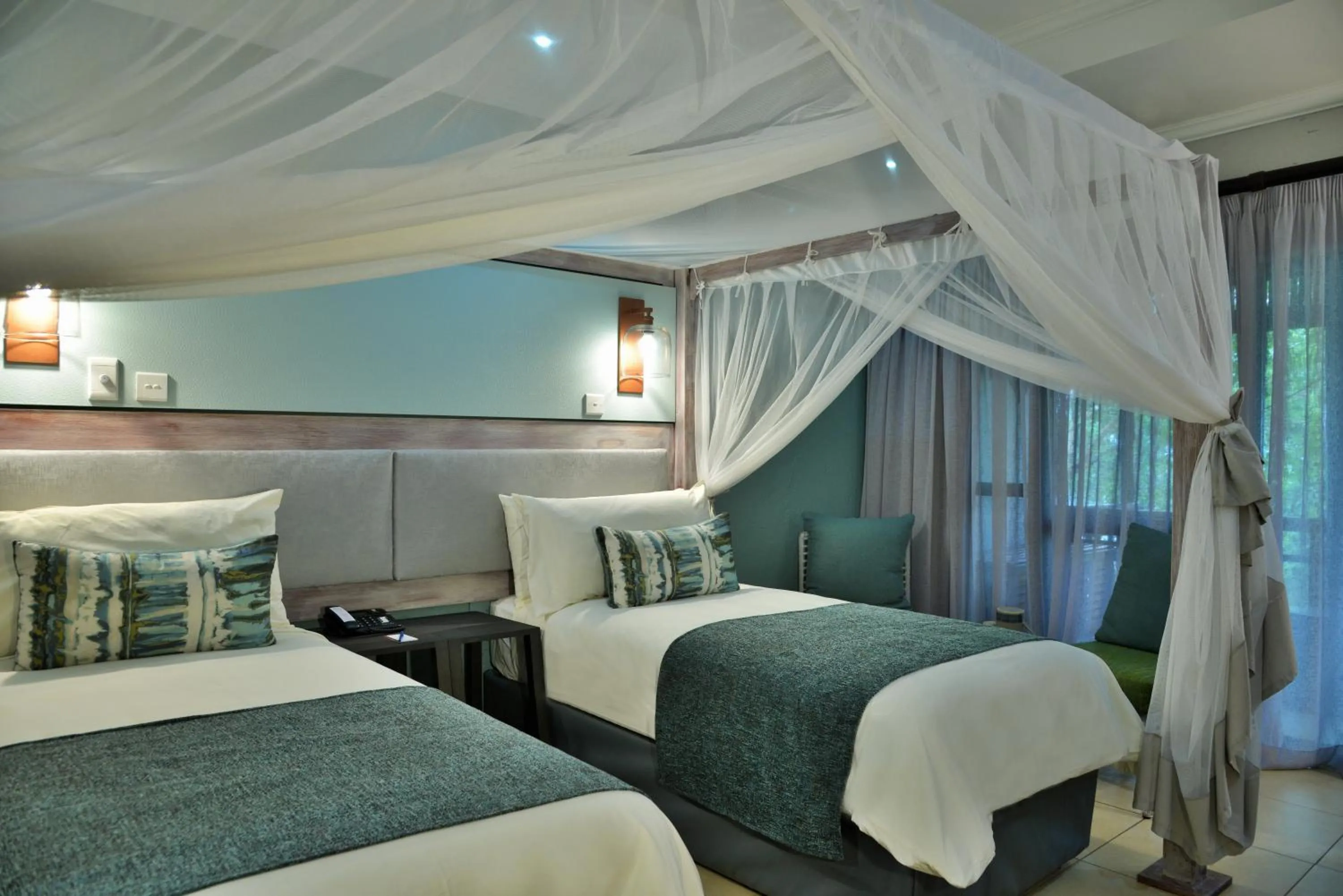 Bed in Cresta Mowana Safari Resort & Spa