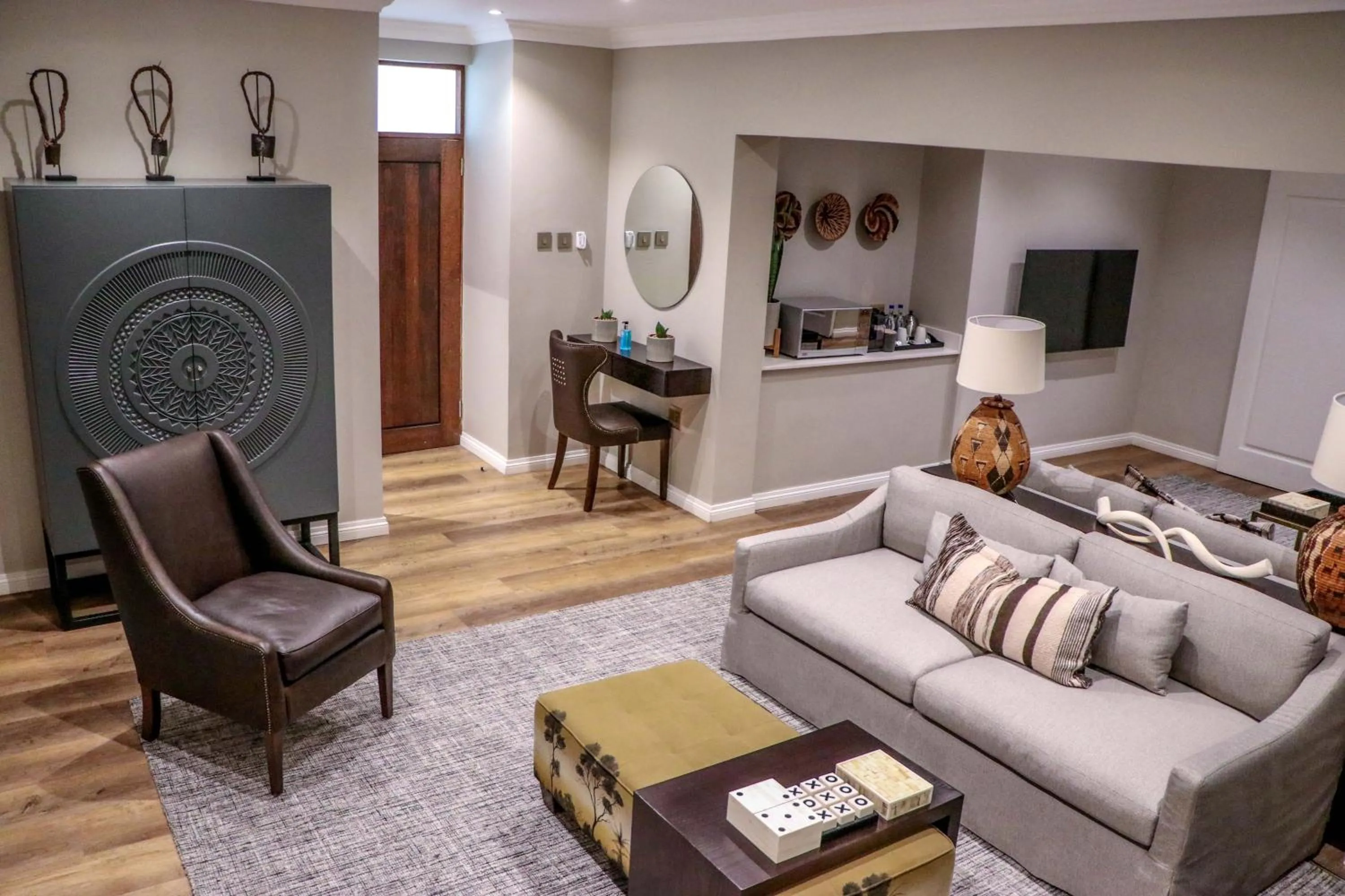 Living room in Cresta Mowana Safari Resort & Spa