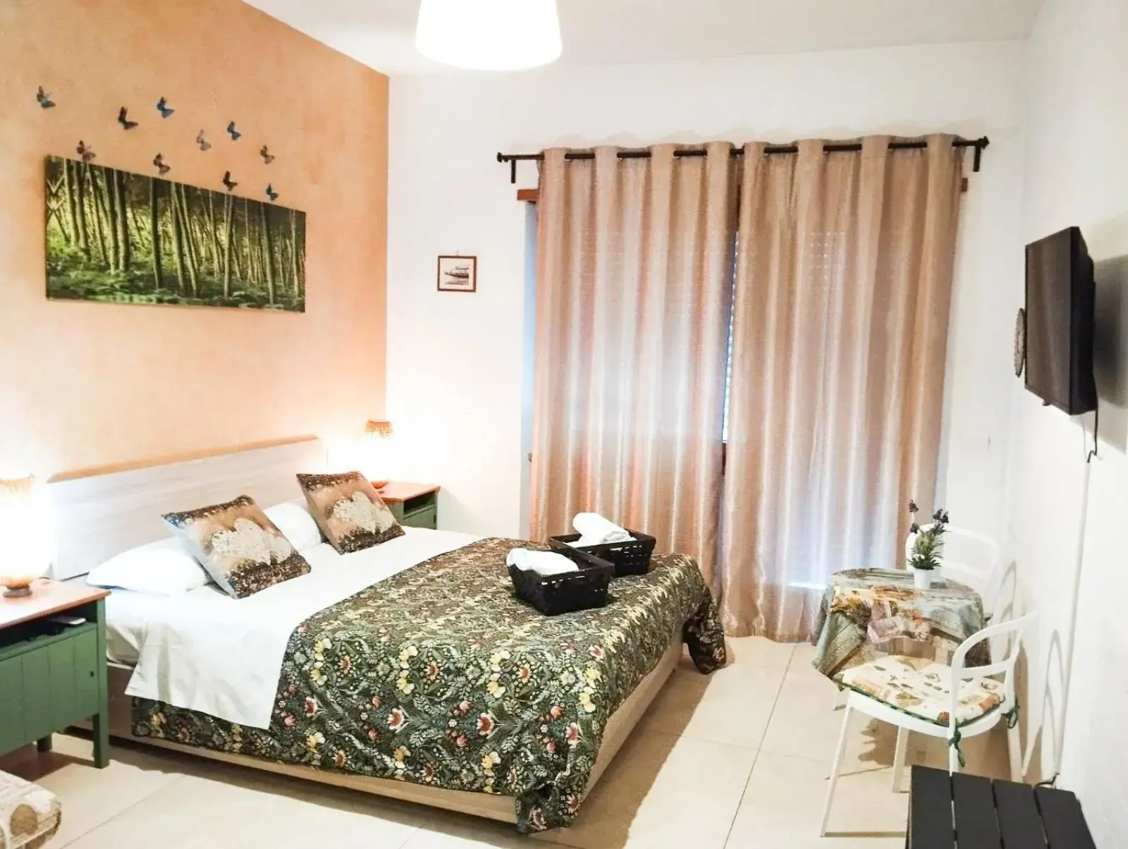 Double Room with Private External Bathroom - single occupancy in Coffee And The City Double Room with Private External Bathroom - single occupancy in Coffee And The City