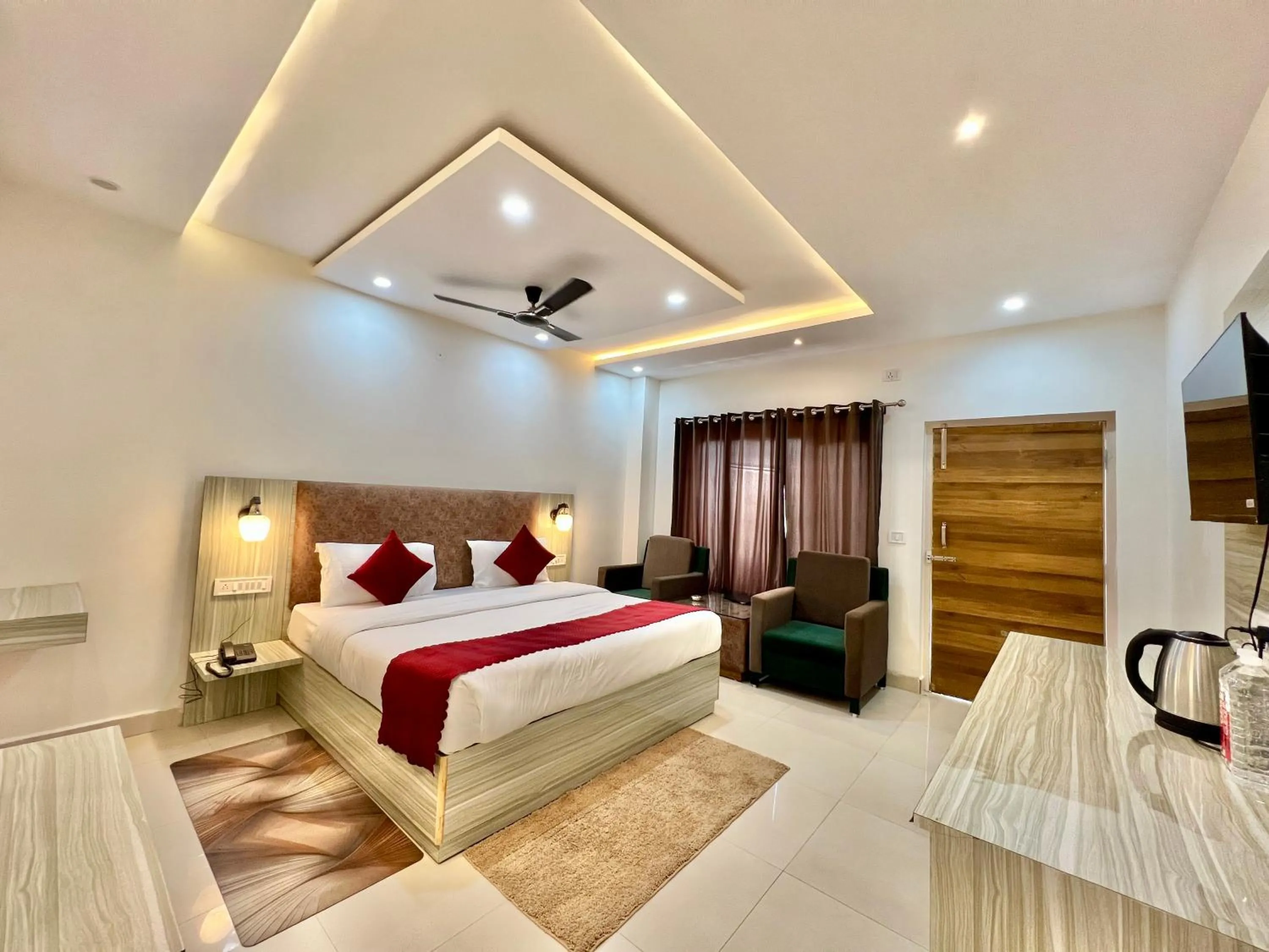 Bed in The White Rain Hotel