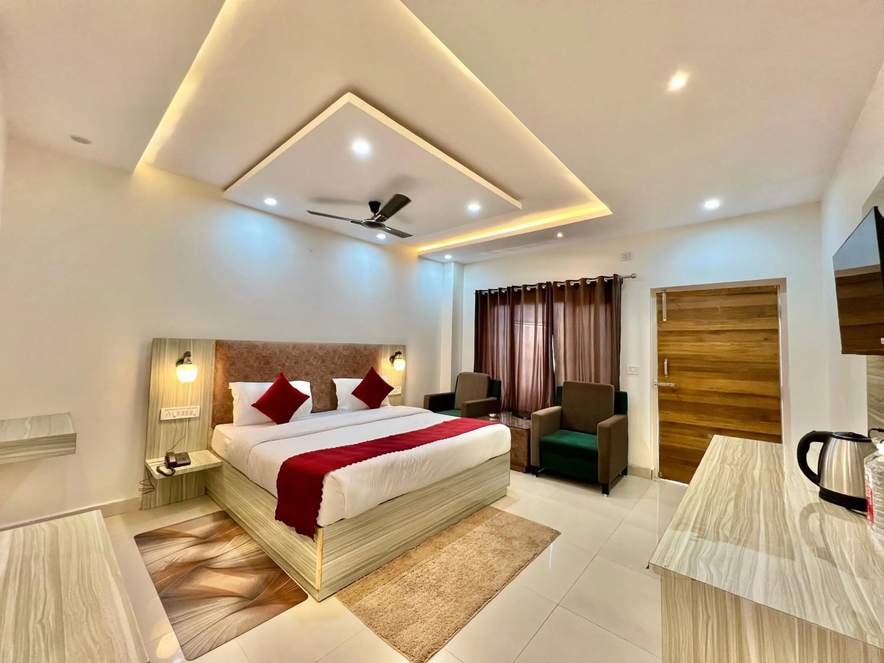 Bed in The White Rain Hotel