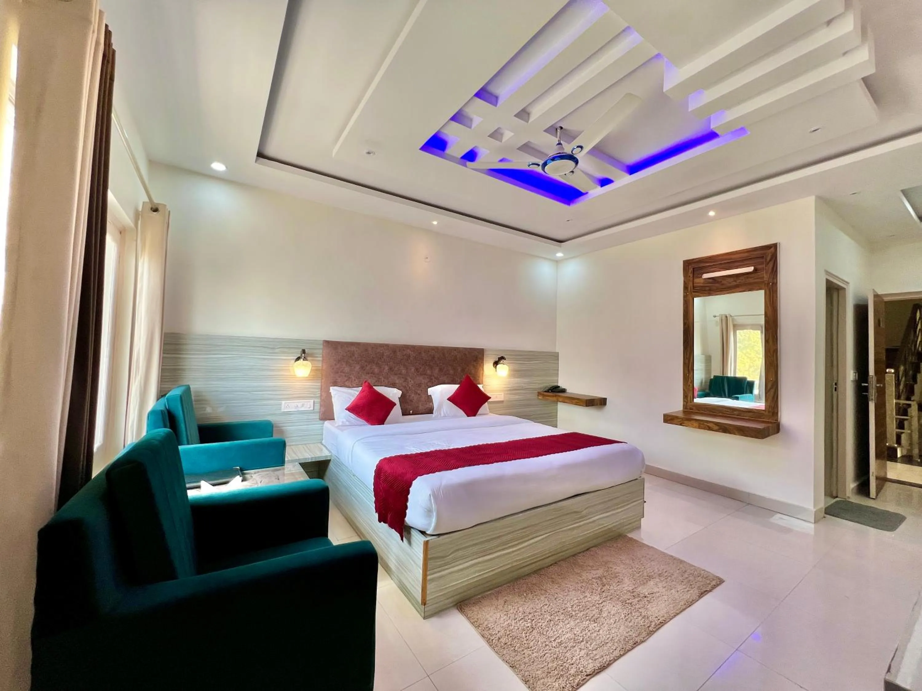 Bed in The White Rain Hotel