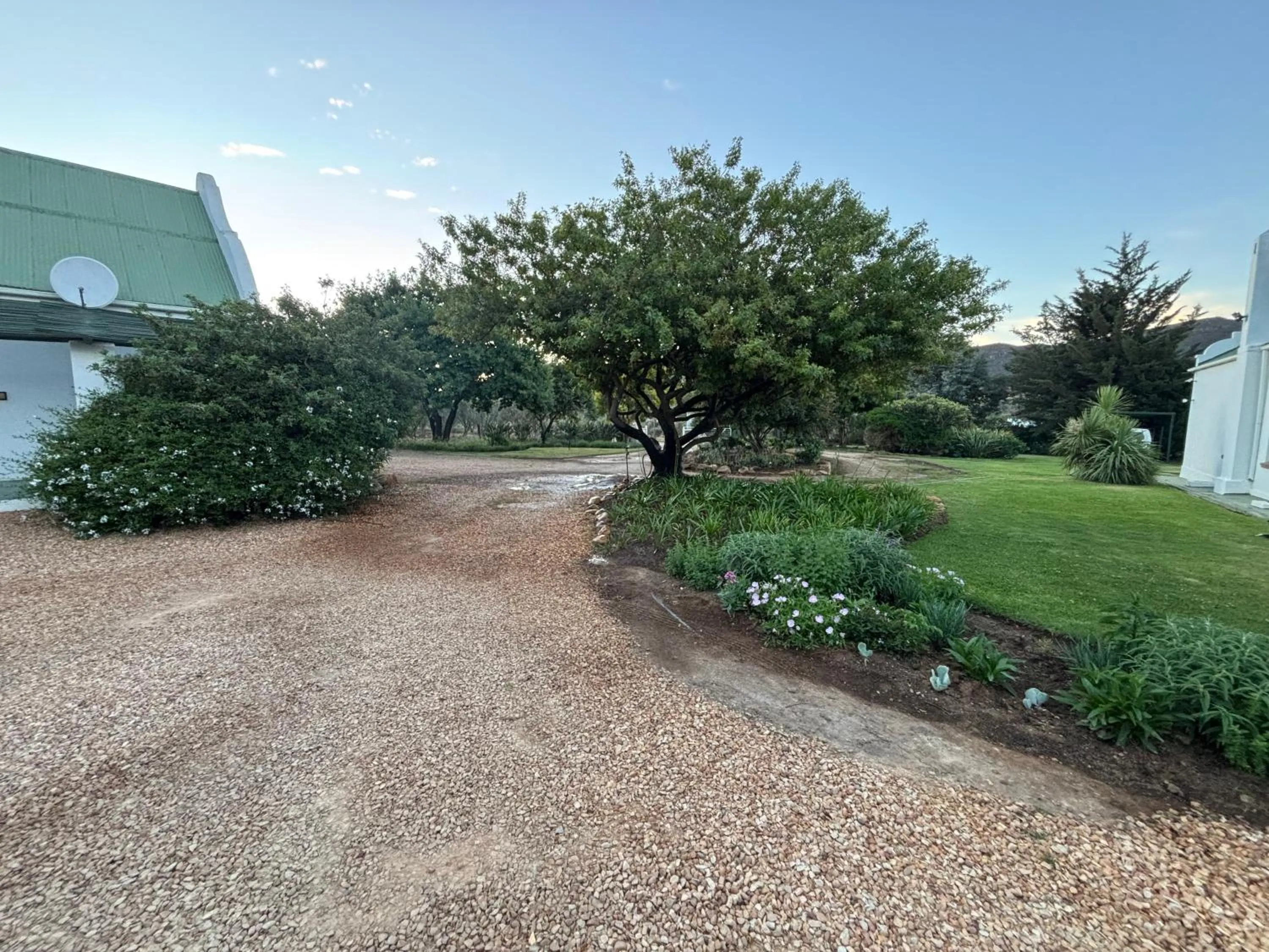 Garden in Blue Cow Barn - Boutique Farm