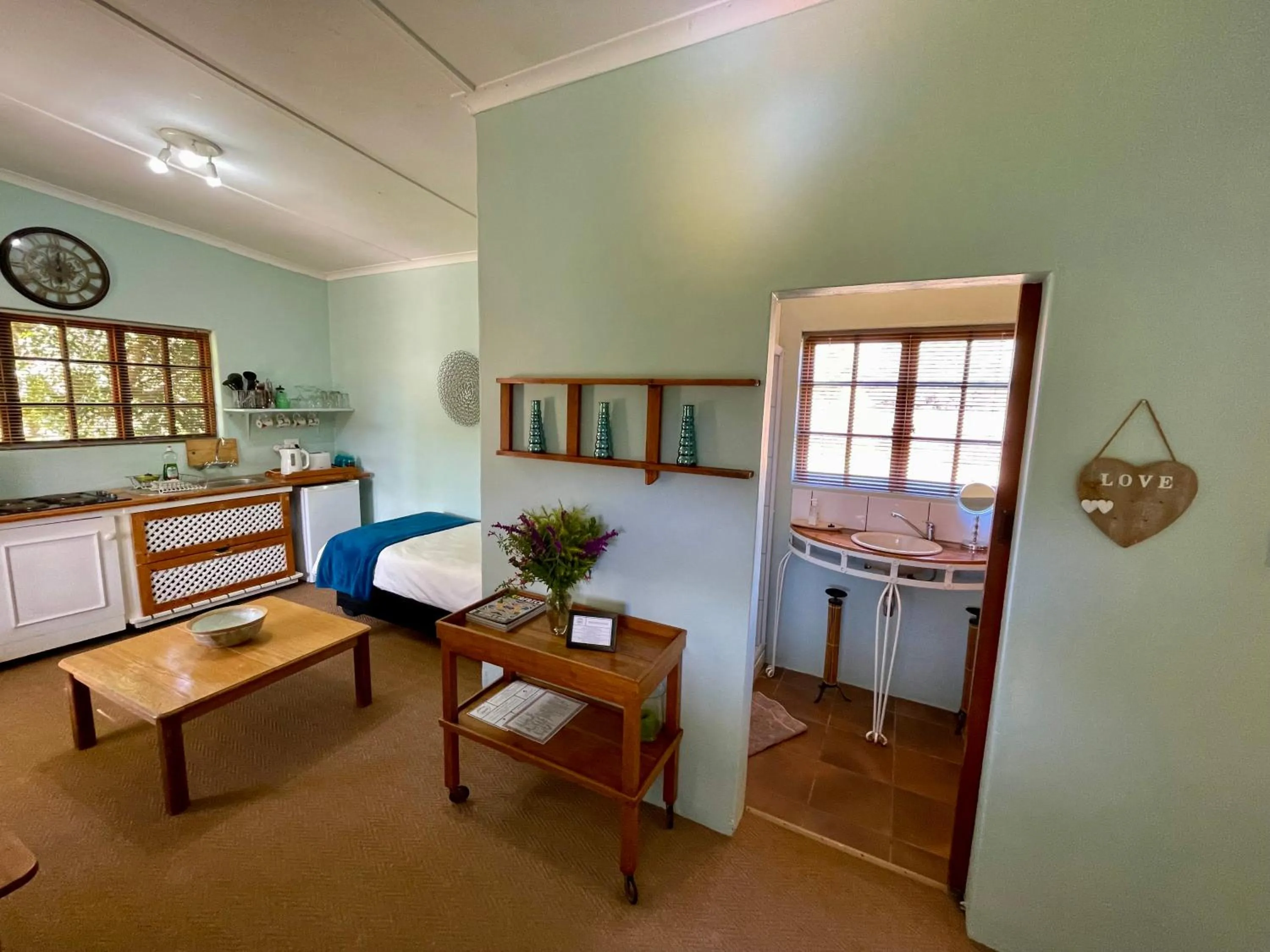 Kitchen or kitchenette in Blue Cow Barn - Boutique Farm