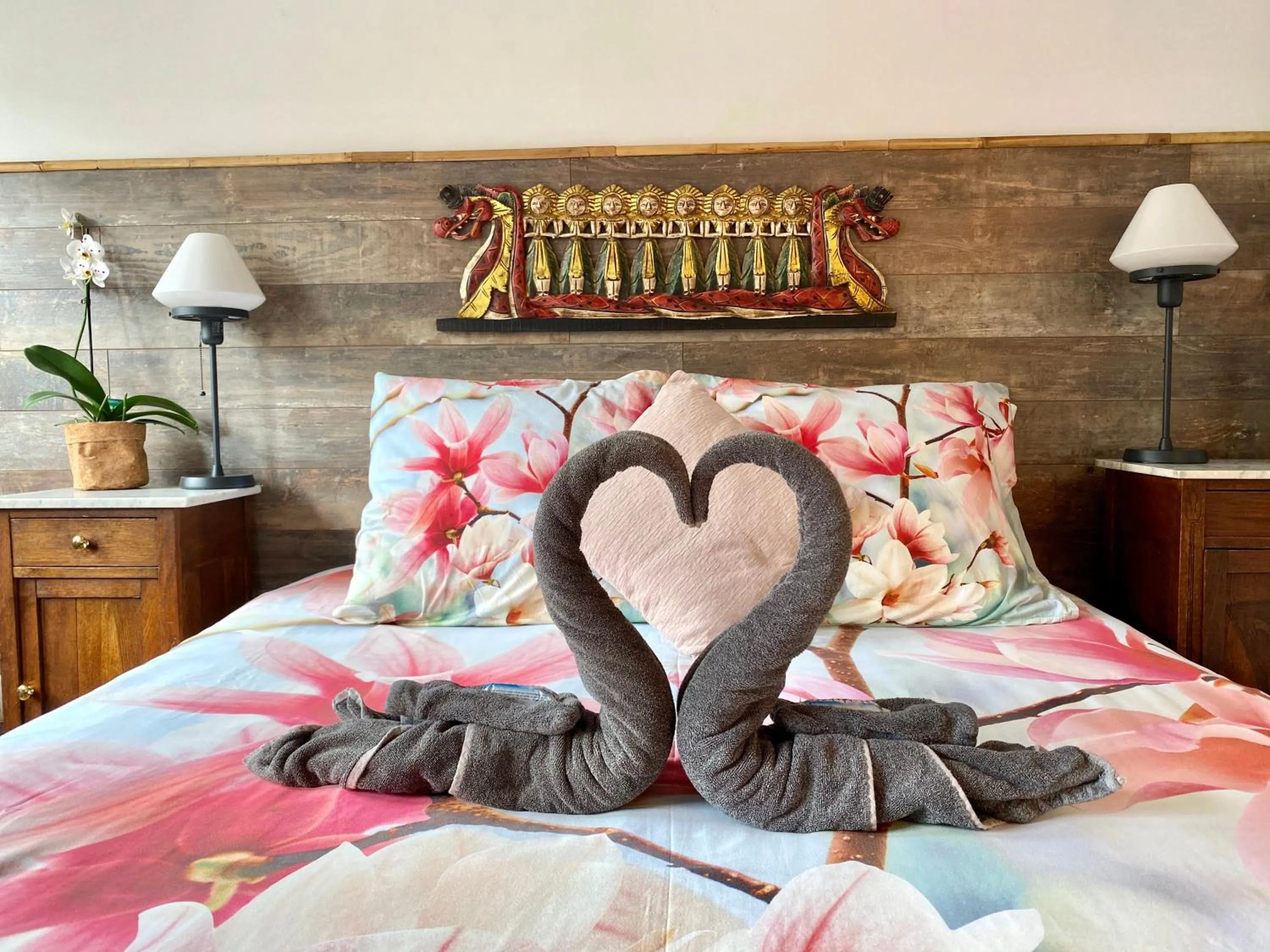 Decorative detail, Bed in Amsterdam Barangay