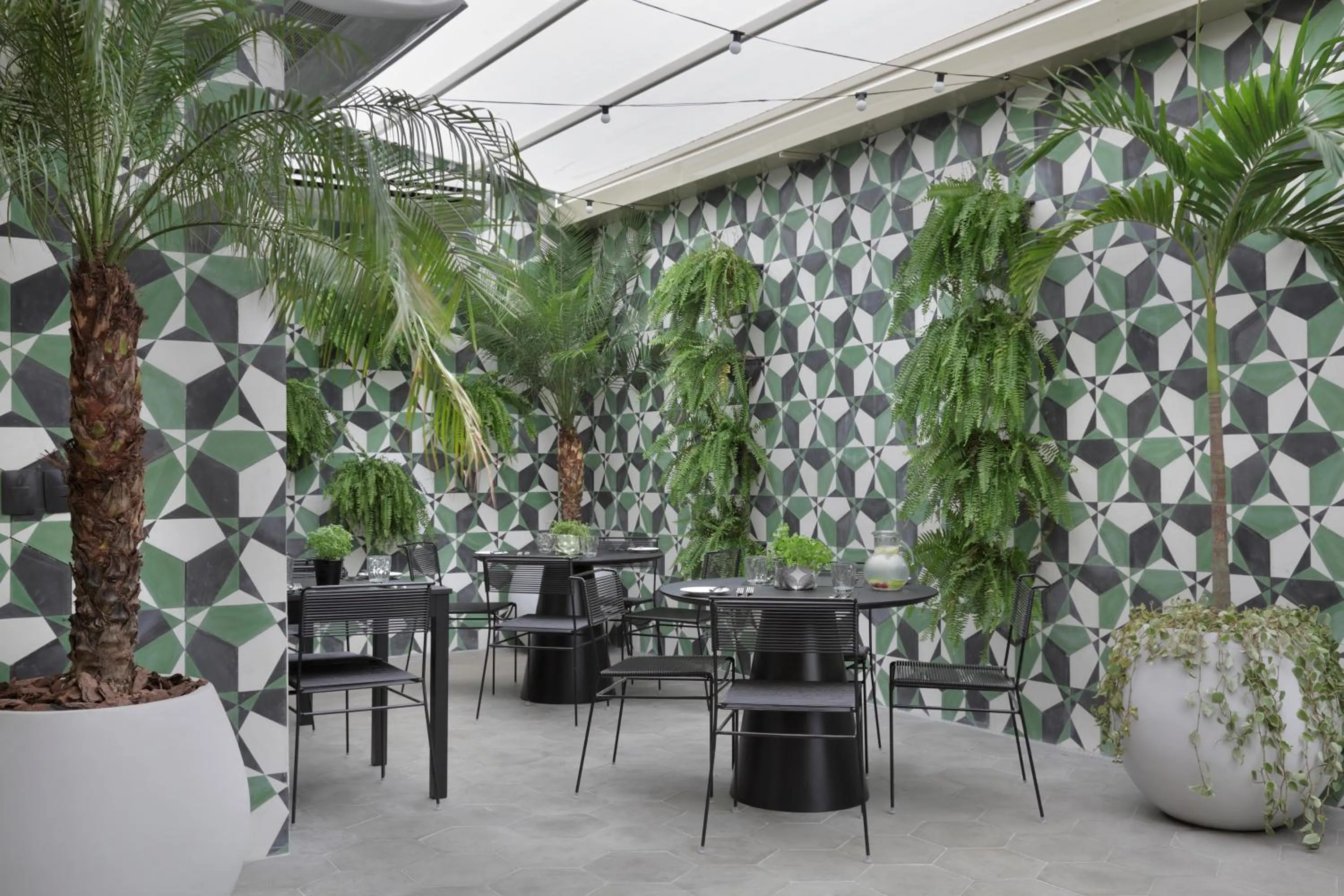 Restaurant/places to eat in Yoo2 Rio de Janeiro, Tapestry Collection by Hilton