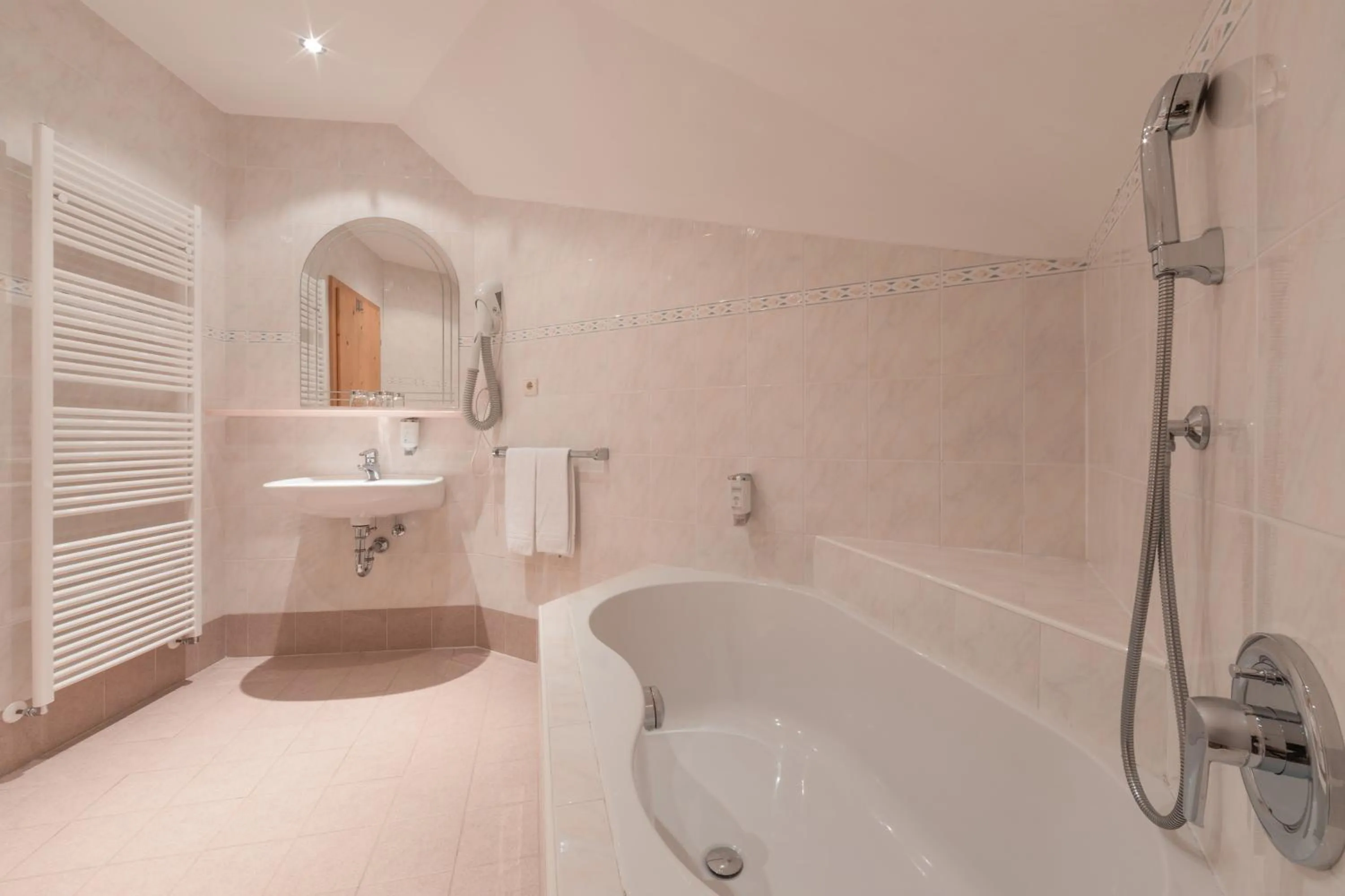 Bathroom in Berghotel zum Zirm