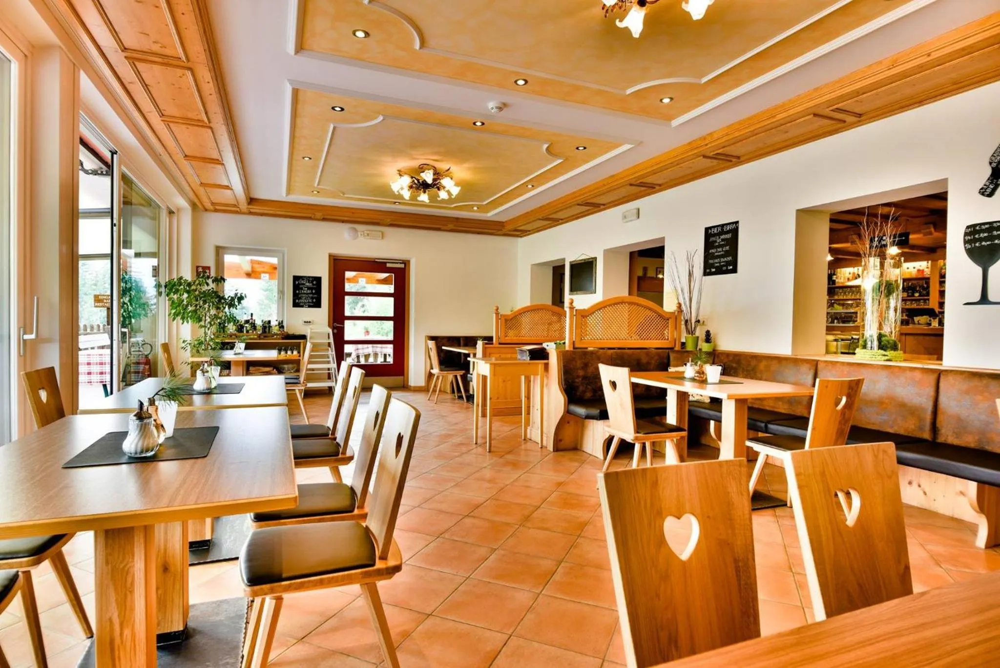 Restaurant/places to eat in Berghotel zum Zirm
