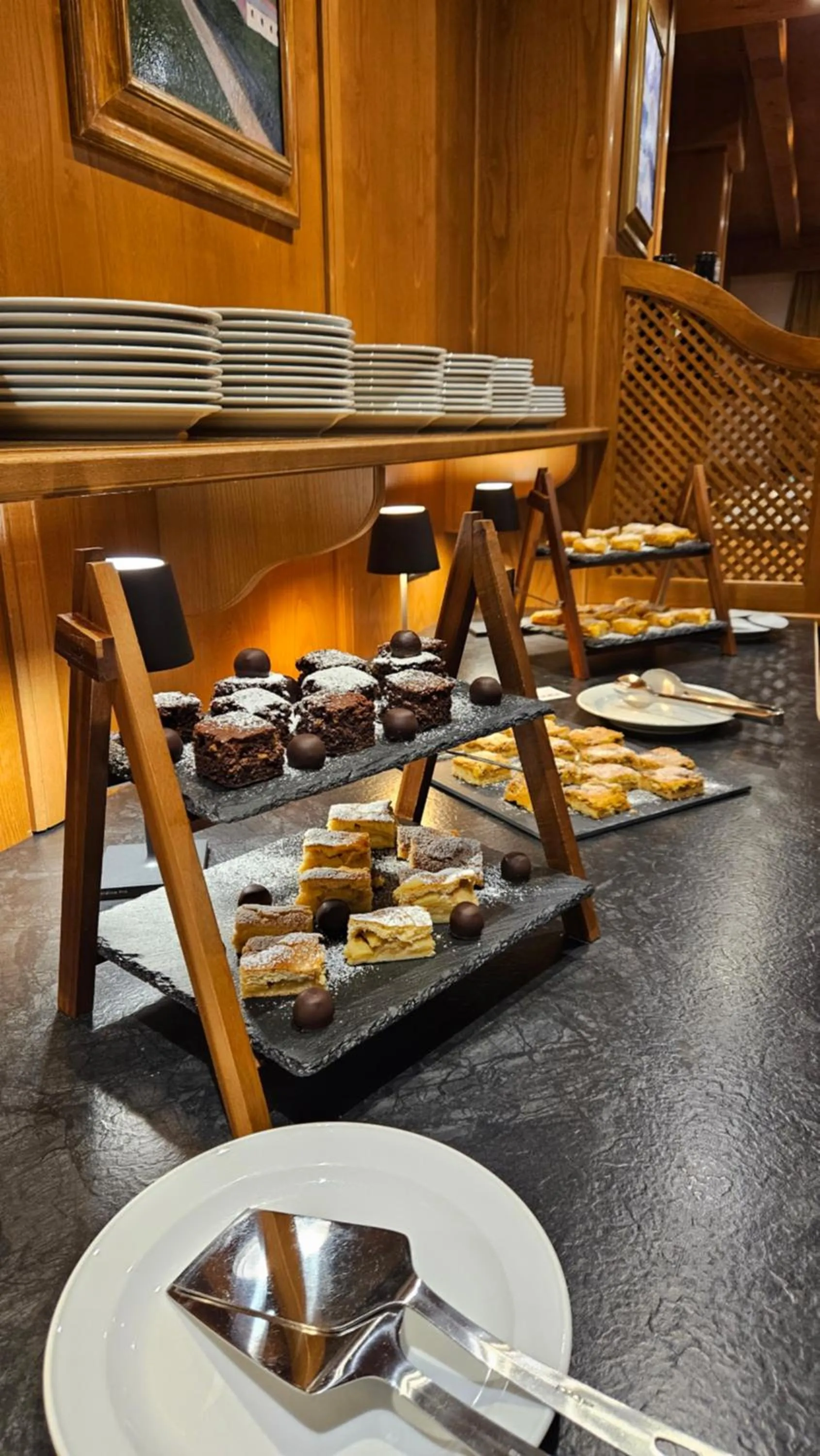 Restaurant/places to eat in Berghotel zum Zirm