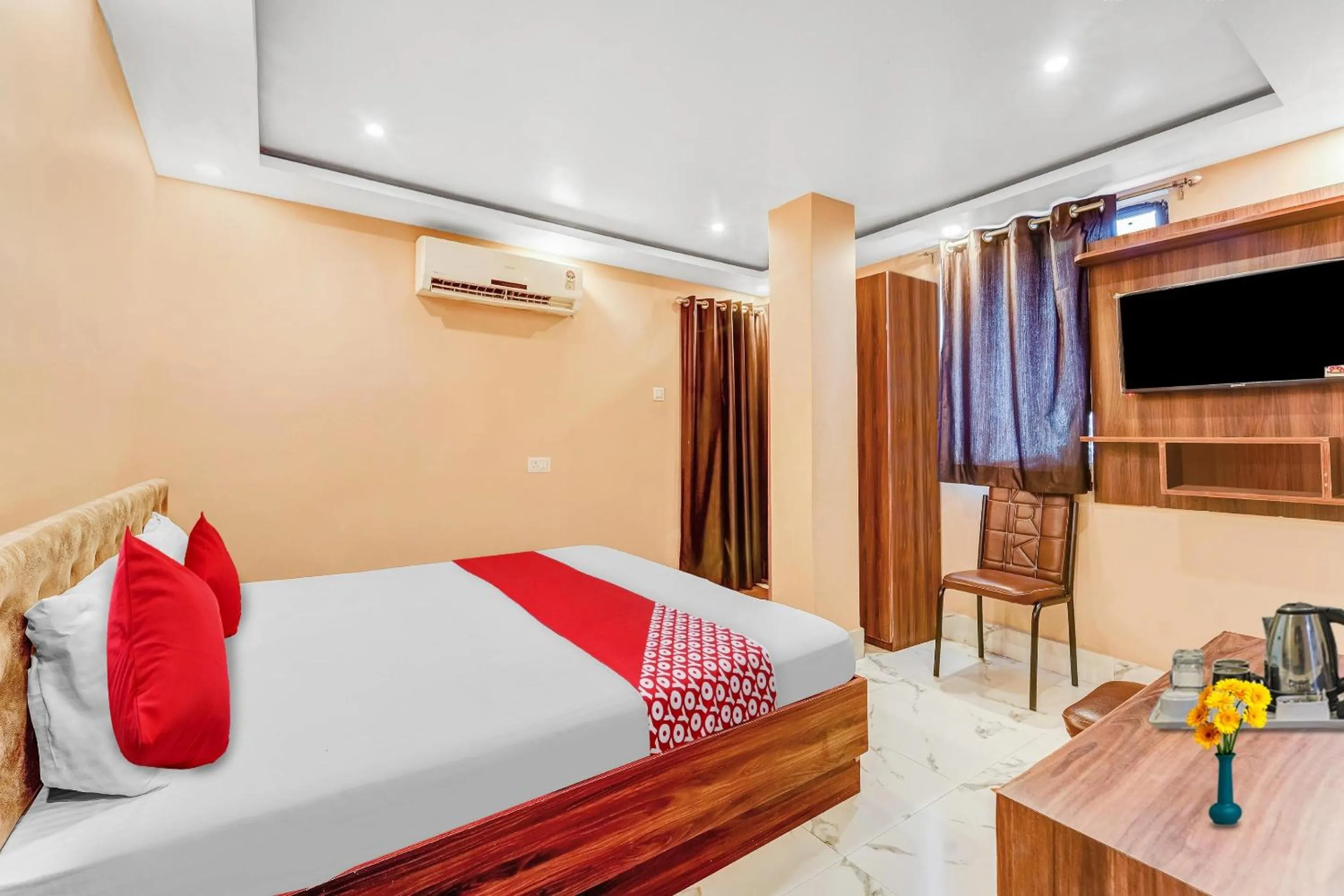 SPOT ON Hotel Rk Residency Near MGBS Bus station