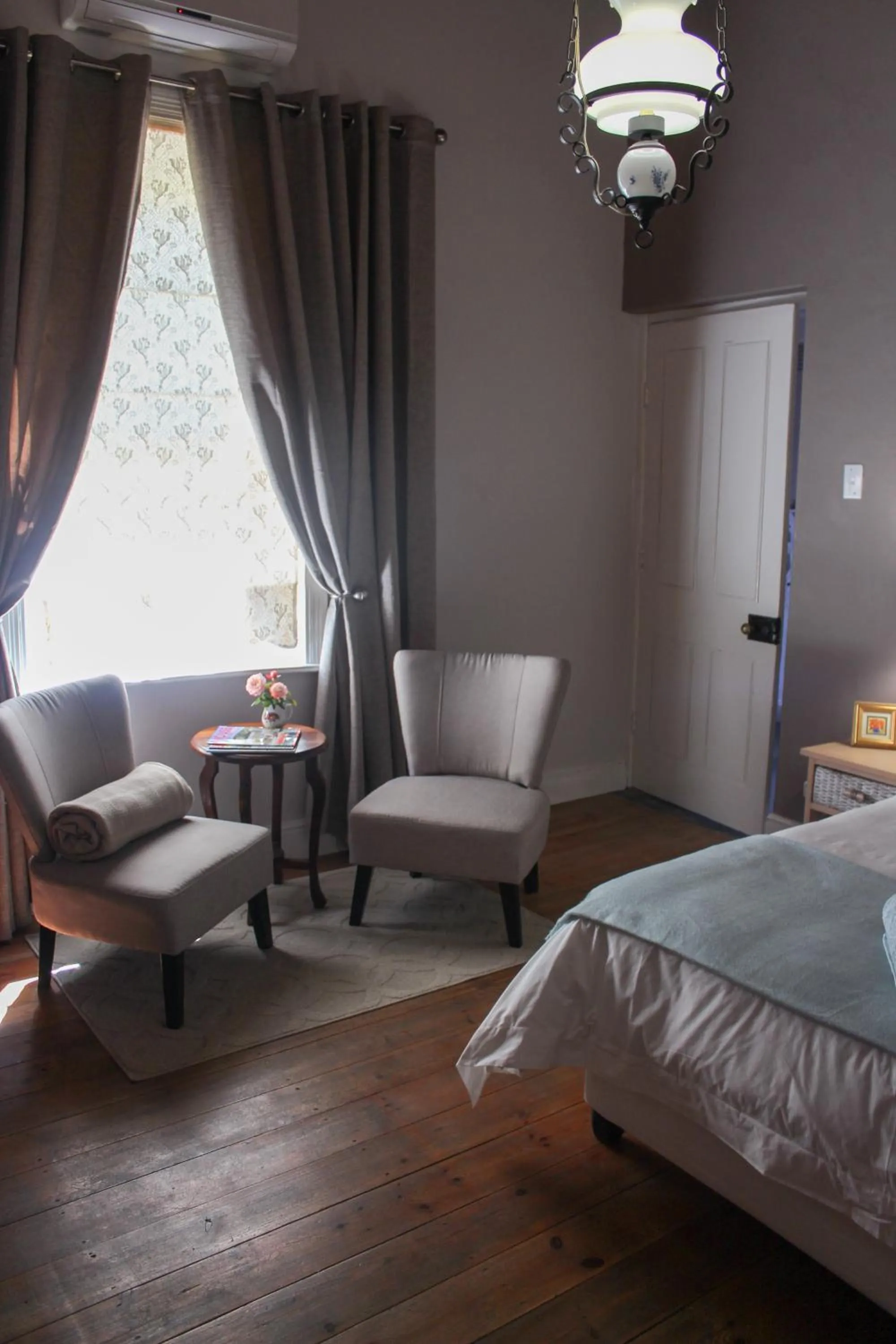 Bed in Carmel Villa B&B or Self-Catering