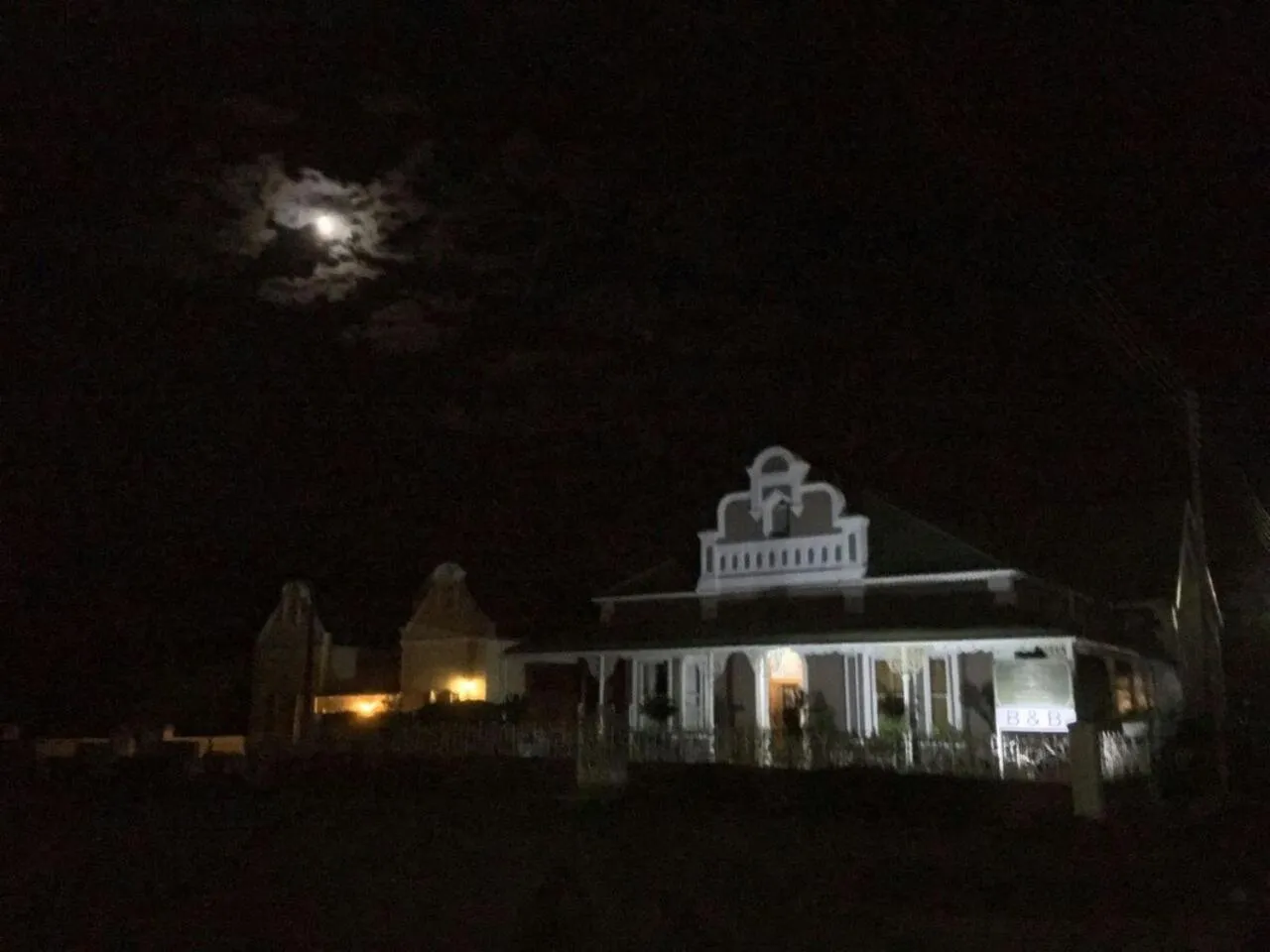 Carmel Villa B&B or Self-Catering