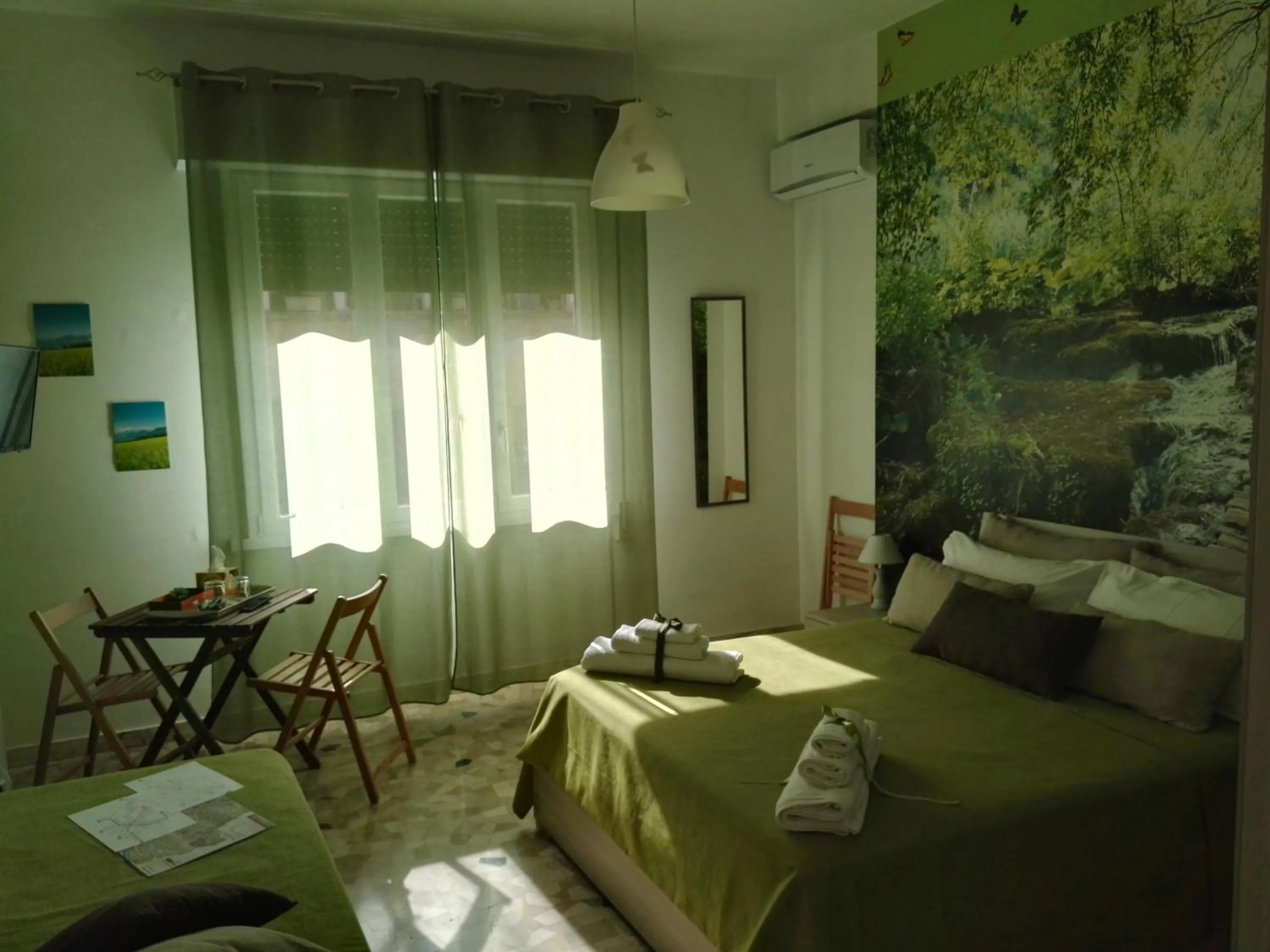 Photo of the whole room, Bed in La Finestra Sul Mondo B&B