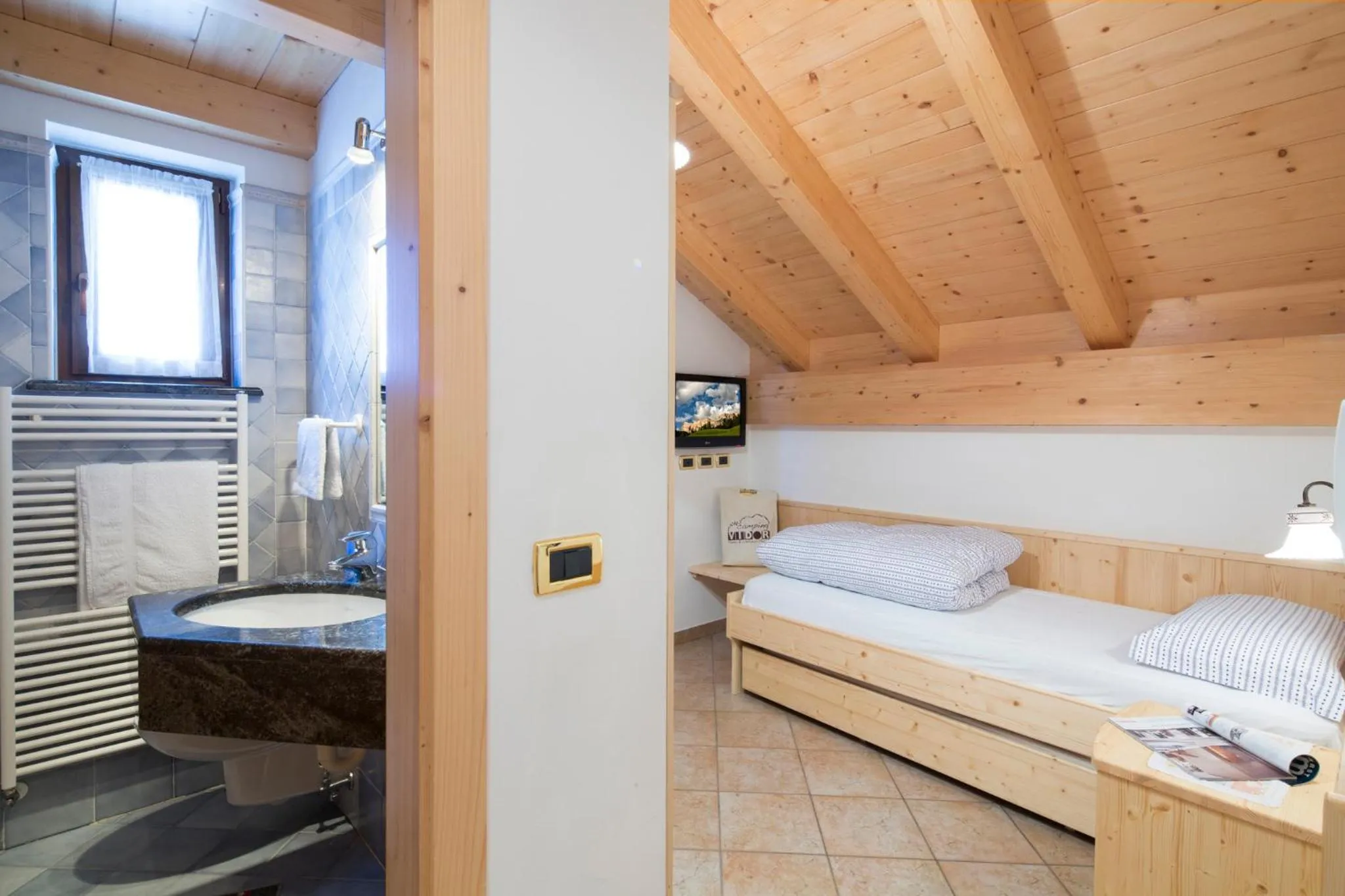 Day, Bed in Vidor Resort