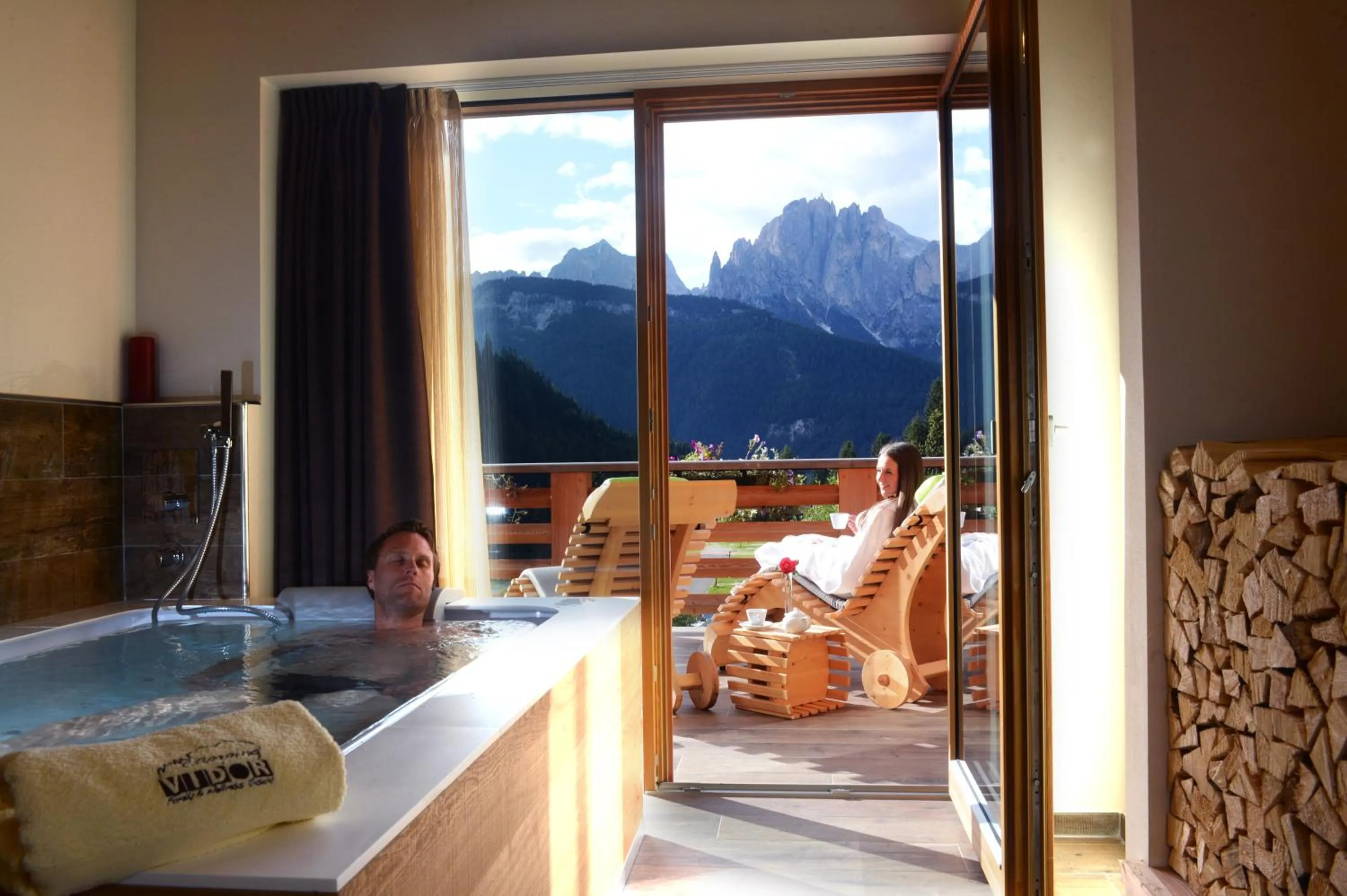 Hot Tub in Vidor Resort