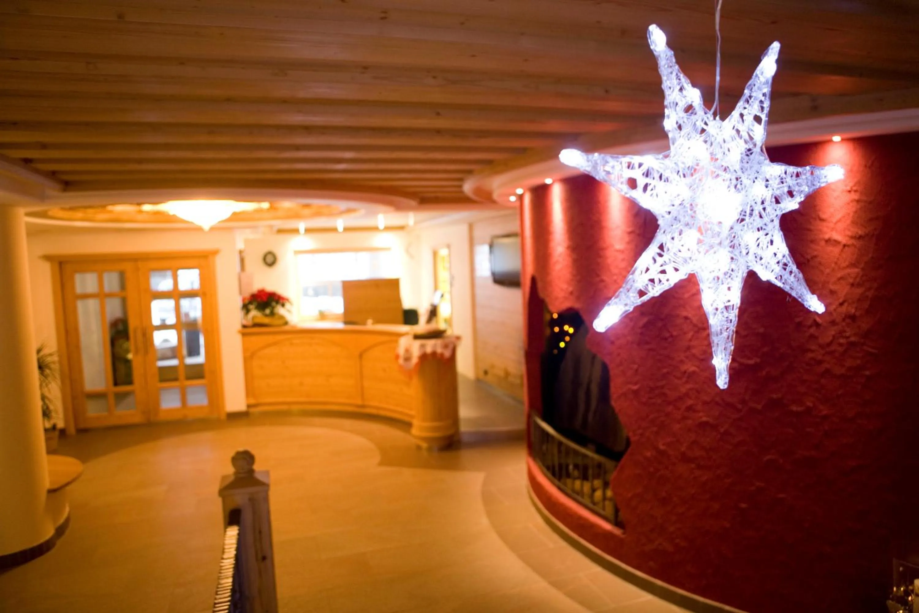 Decorative detail in Vidor Resort