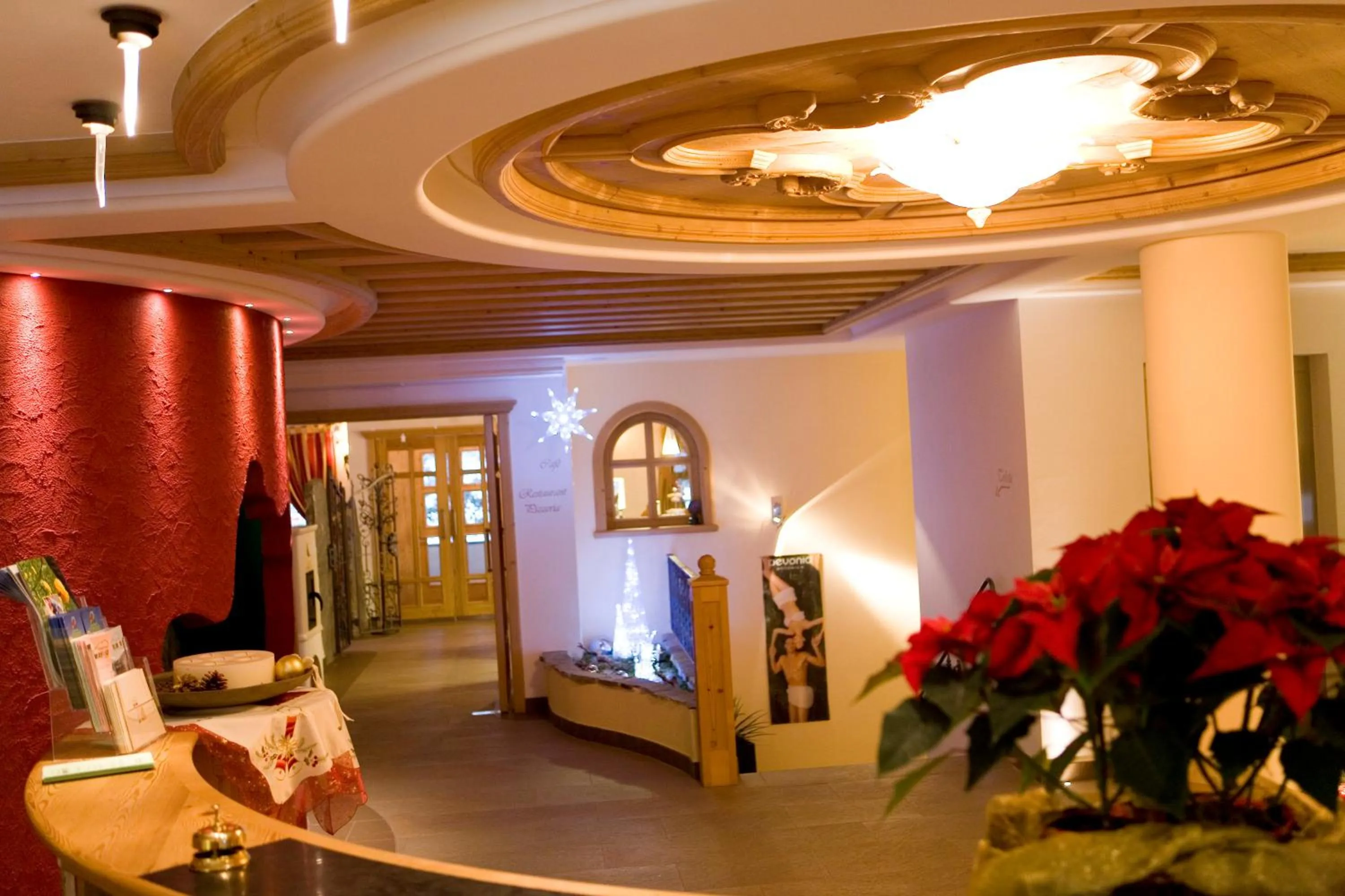 Decorative detail, Bed in Vidor Resort