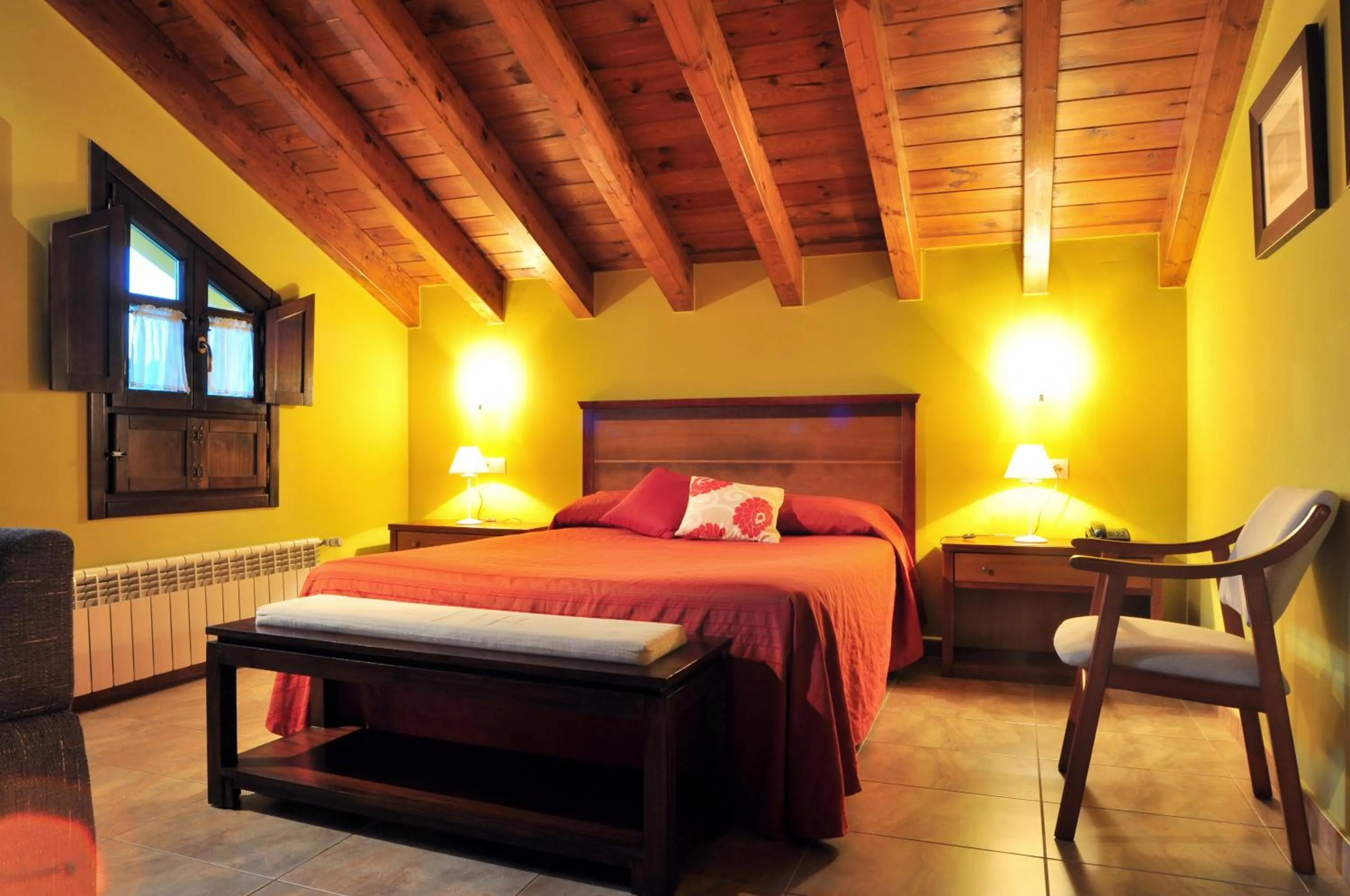 Photo of the whole room, Bed in Hostal Europa