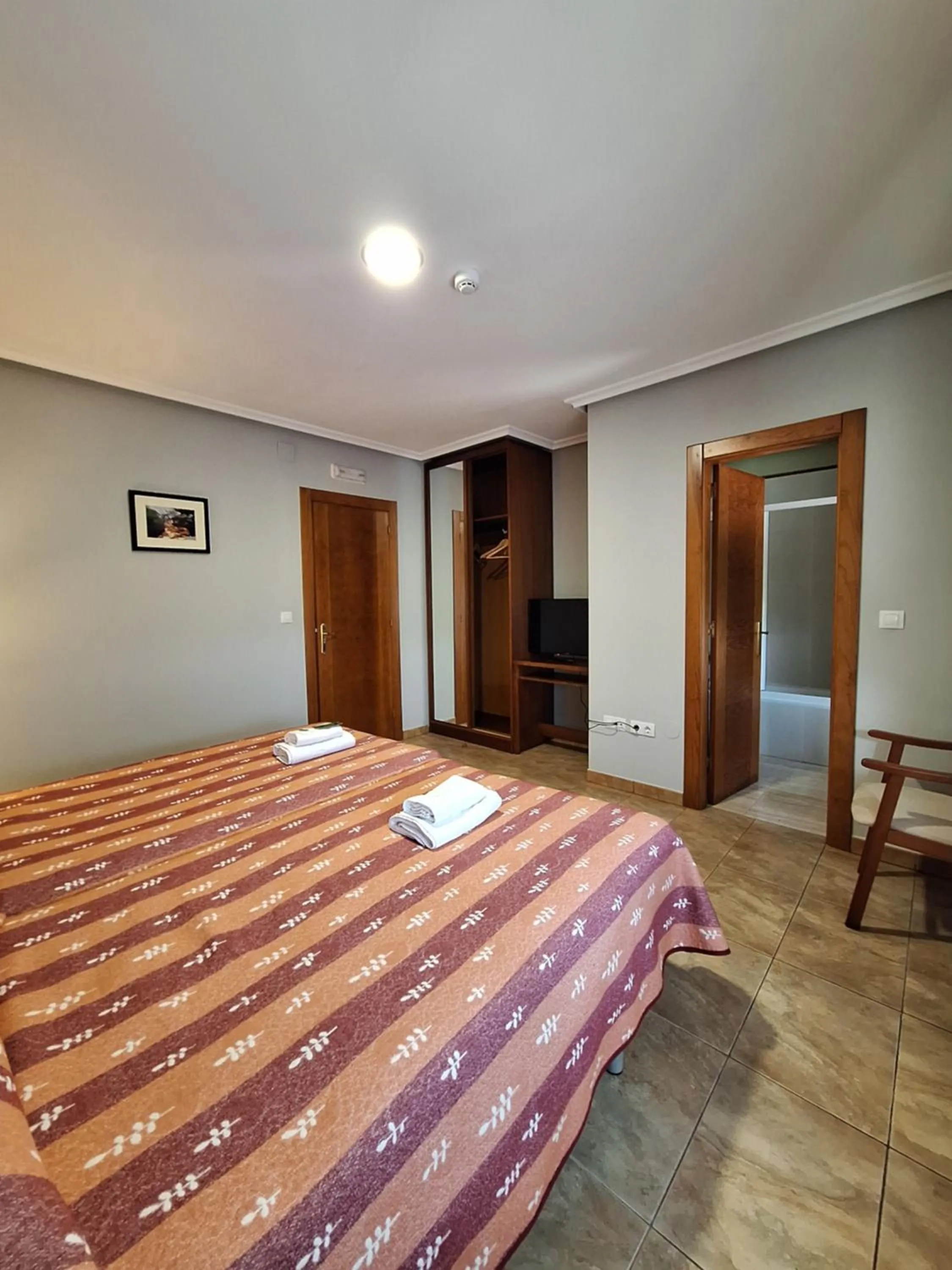 Bed in Hostal Europa