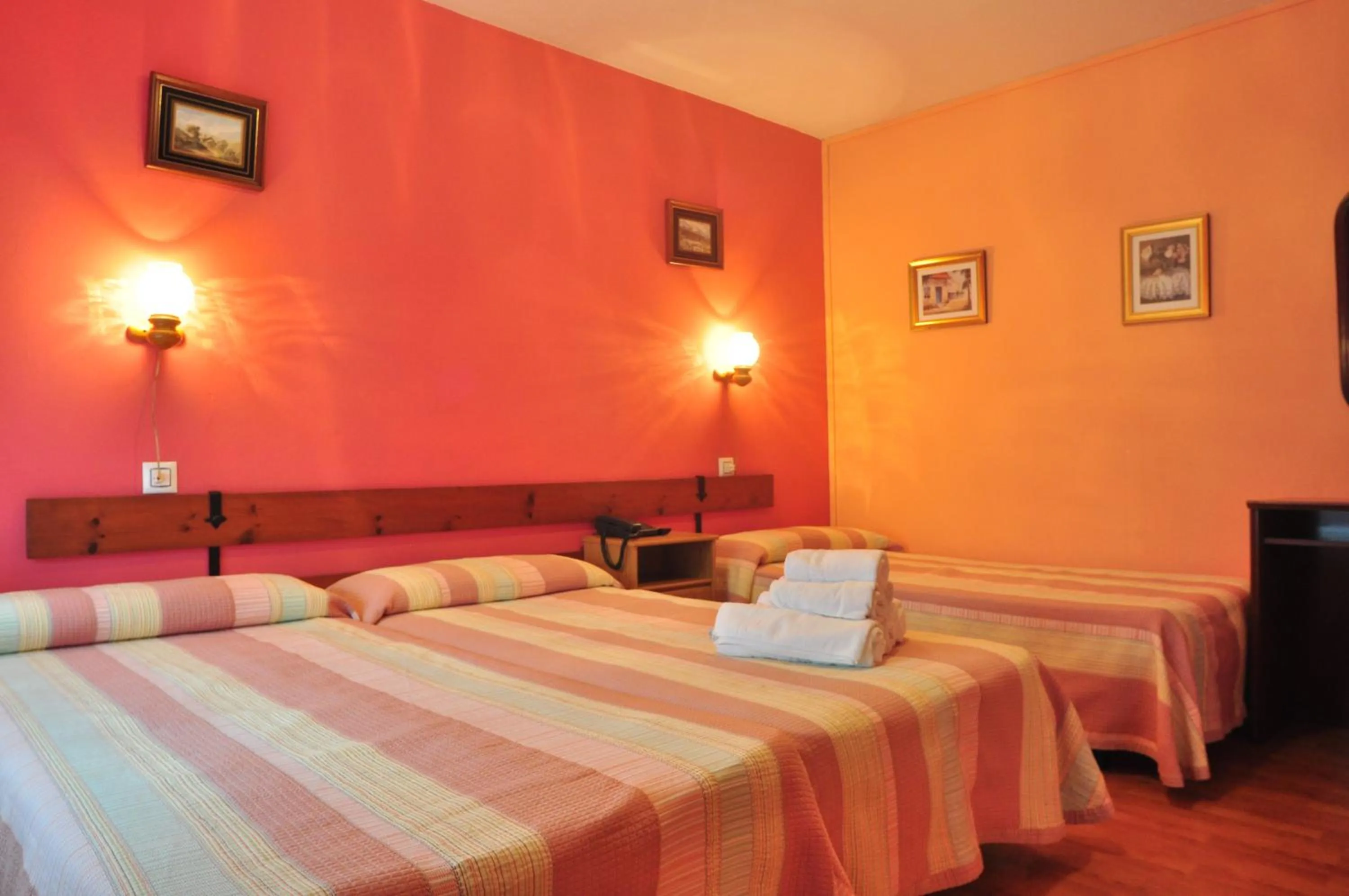 Bed in Hostal Europa