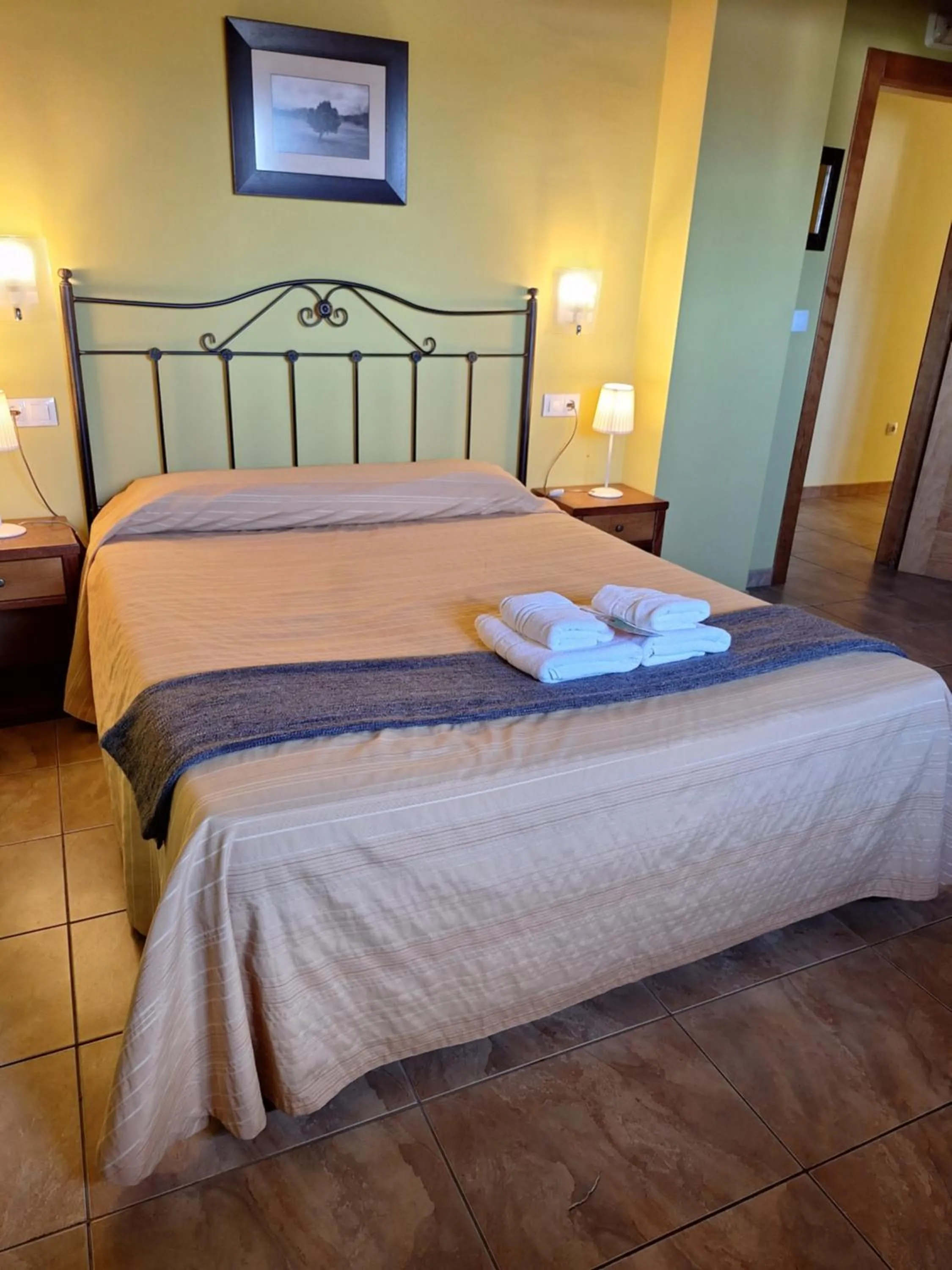 Bed in Hostal Europa