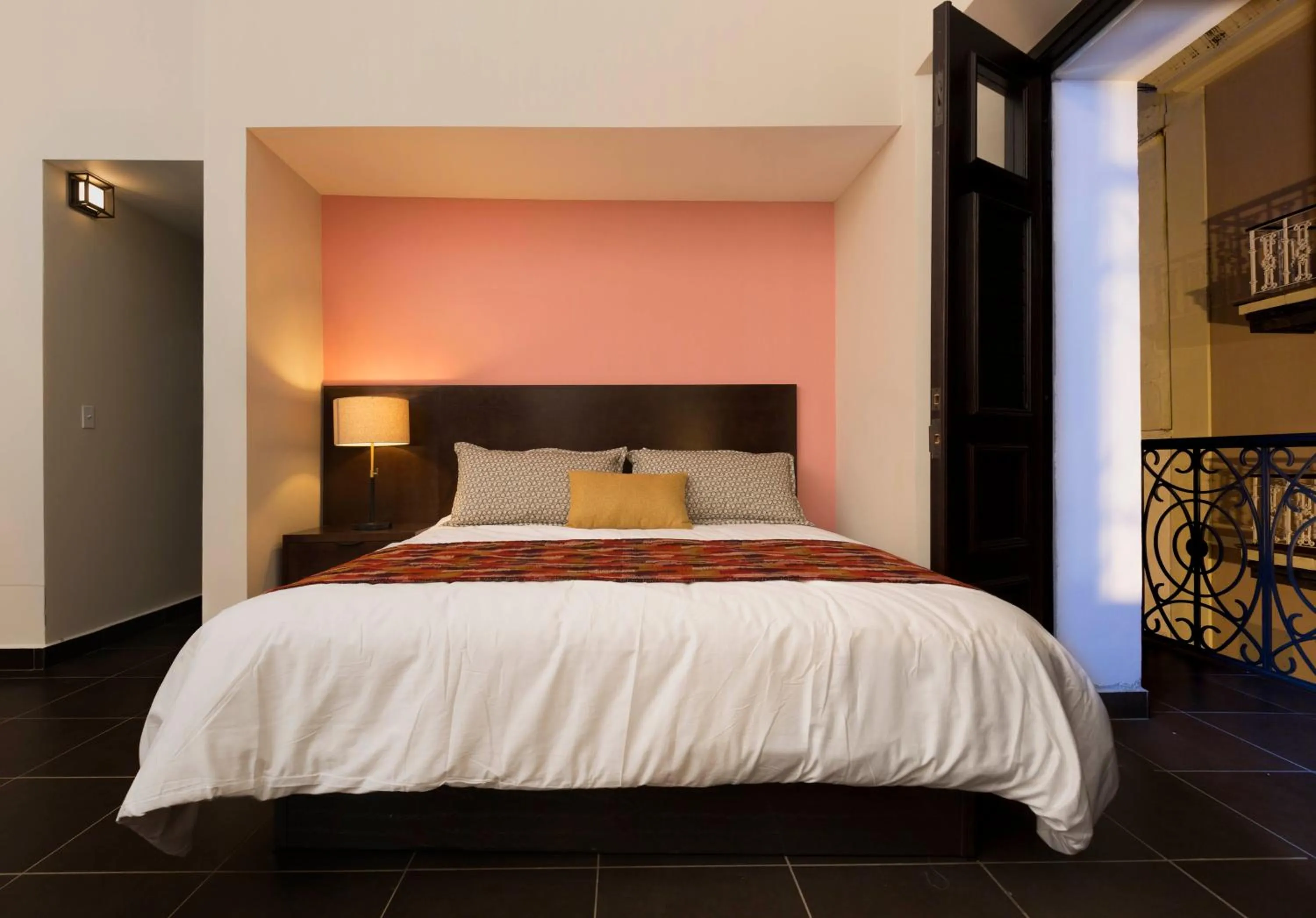 Bed in Decanter Hotel