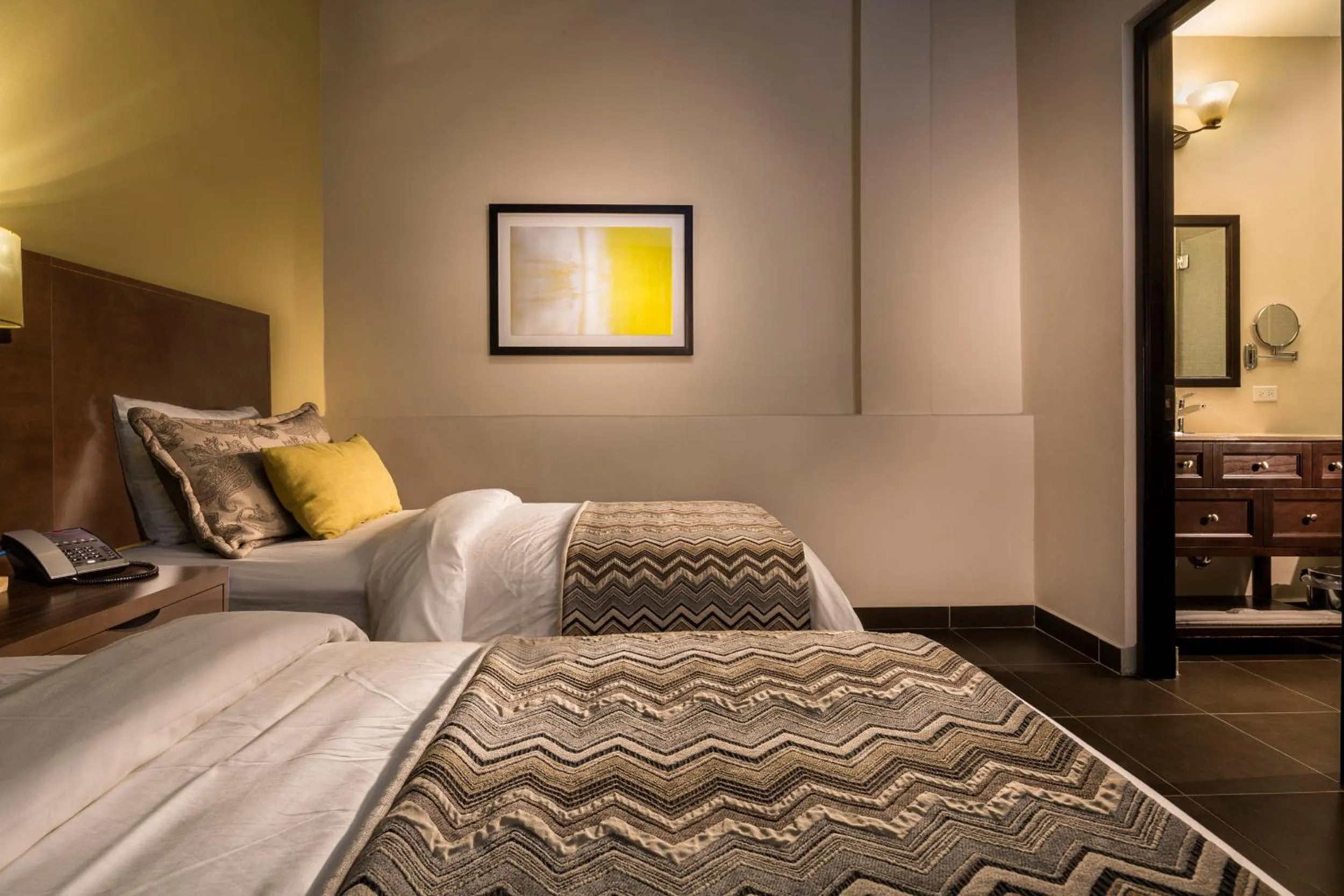 Bed in Decanter Hotel