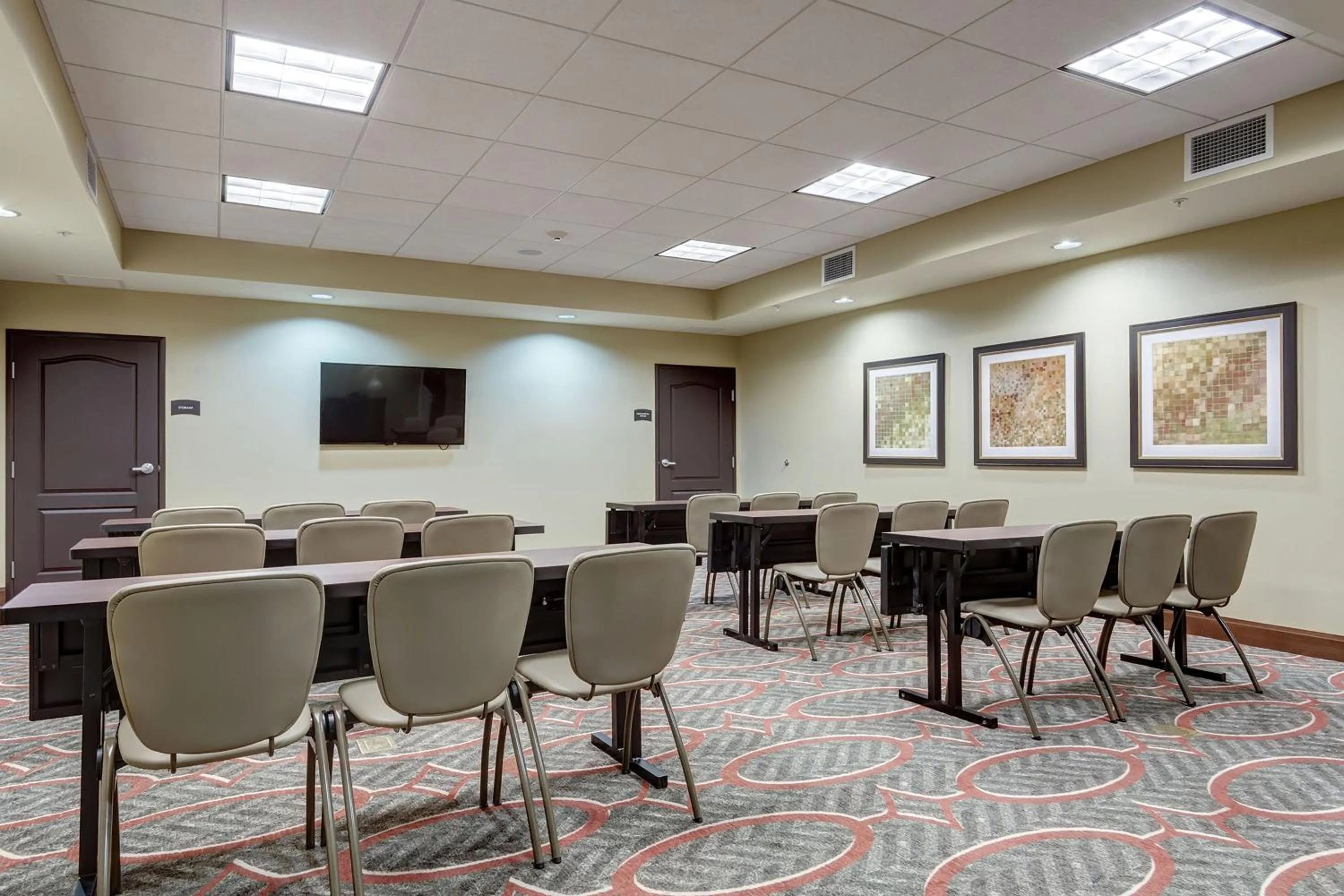 Meeting/conference room in Staybridge Suites St Louis - Westport by IHG