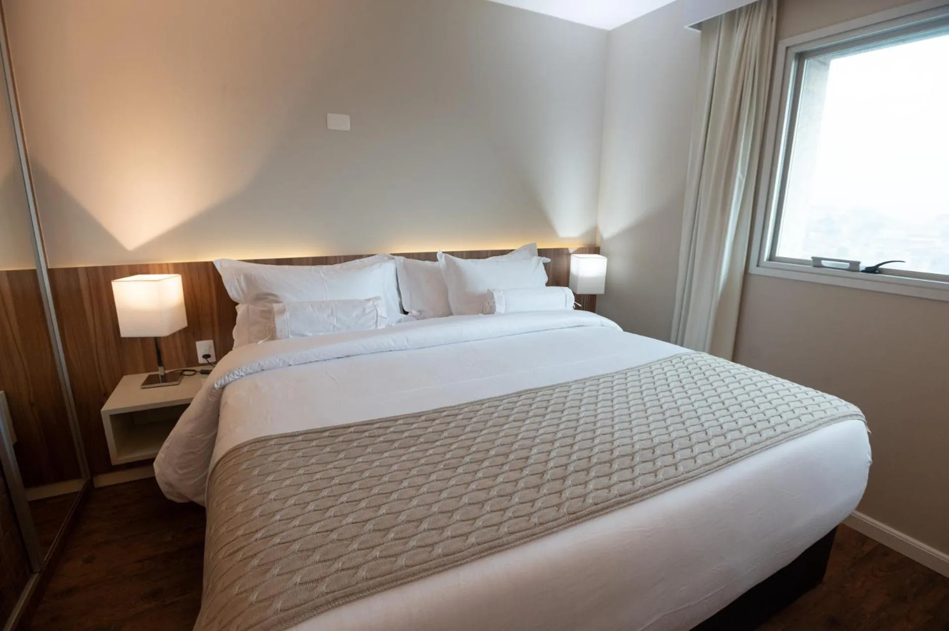 Bed in Intercity BH Expo