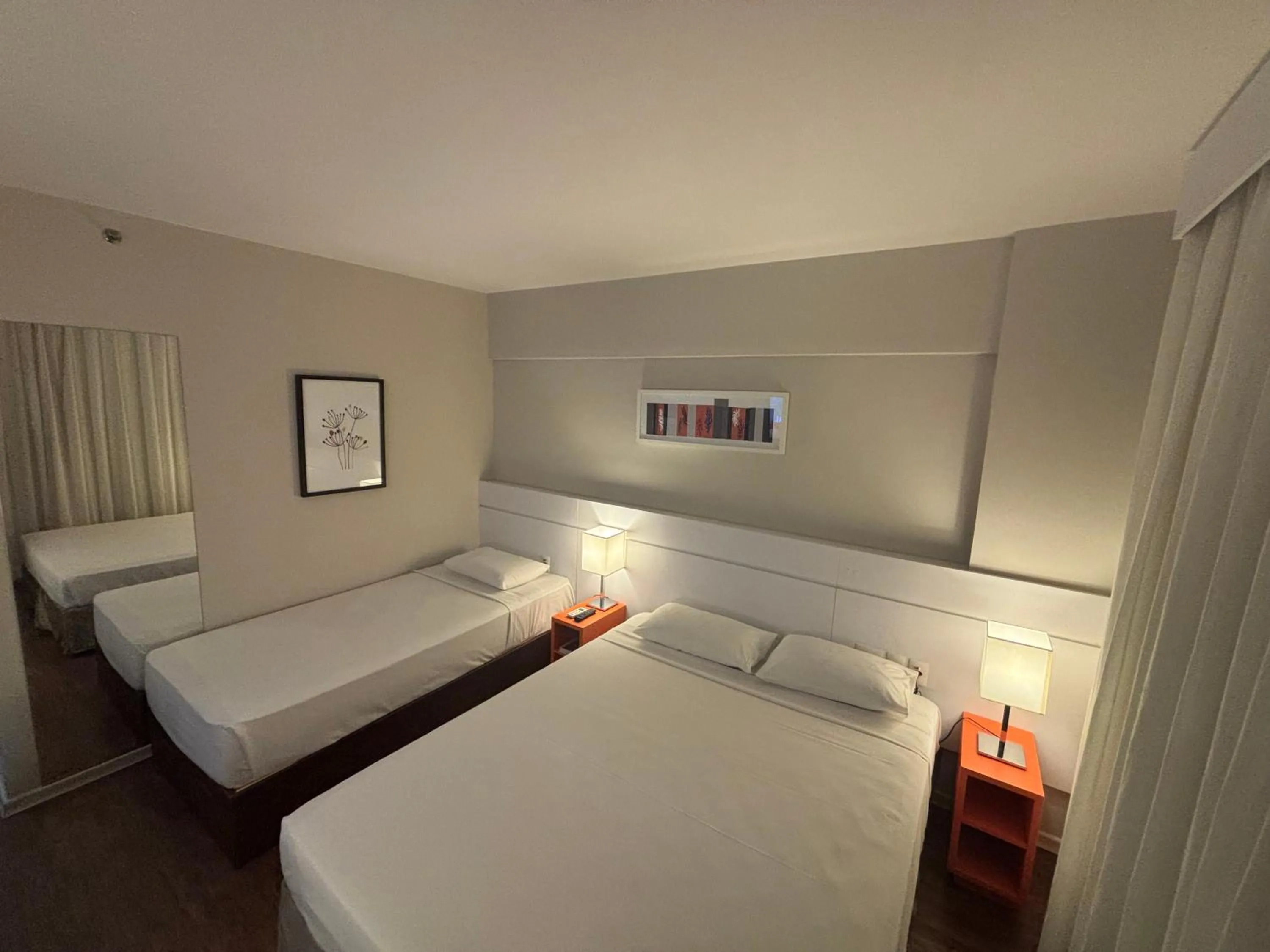 Bedroom, Bed in Intercity BH Expo