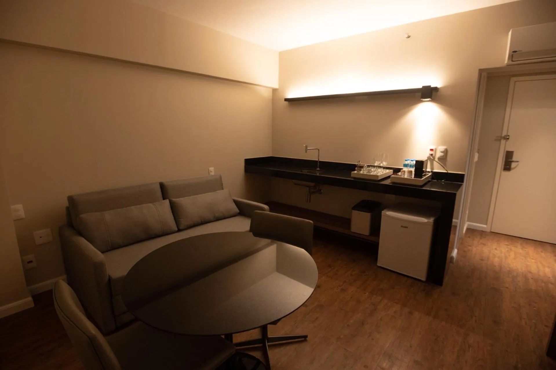 Bedroom in Intercity BH Expo