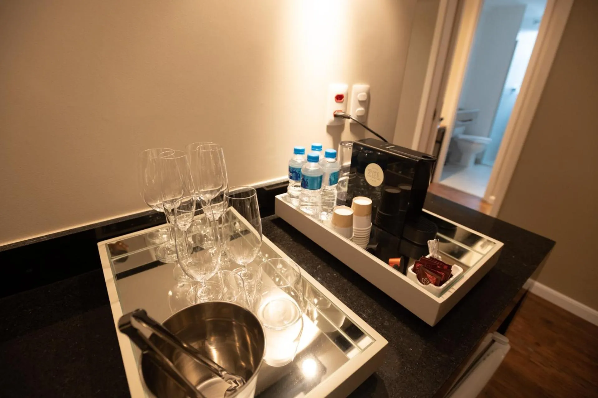 Coffee/tea facilities in Intercity BH Expo