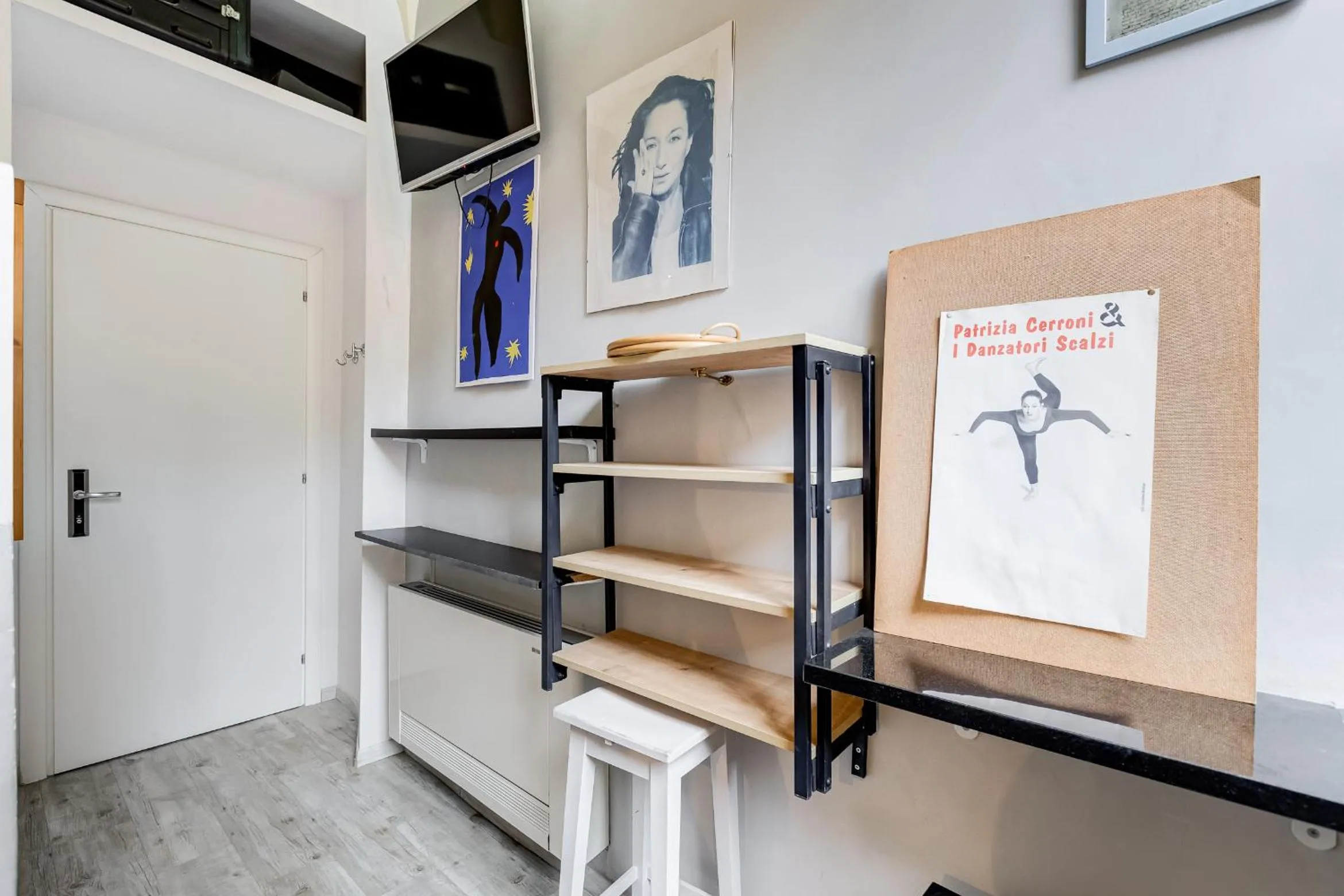 Economy Triple Room in Trevi Art Suite