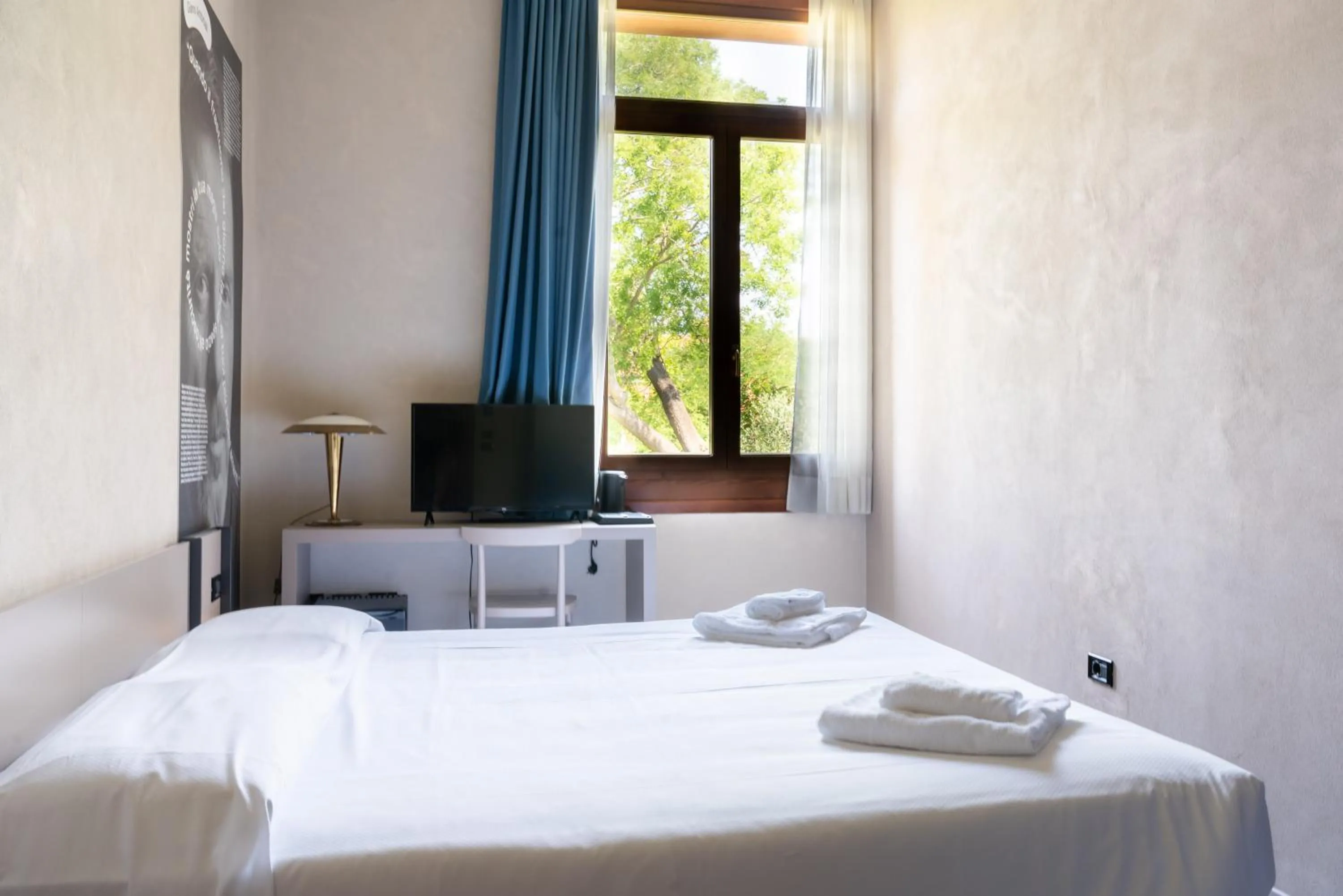 Bedroom, Bed in Isola di San Servolo - Centro Soggiorno