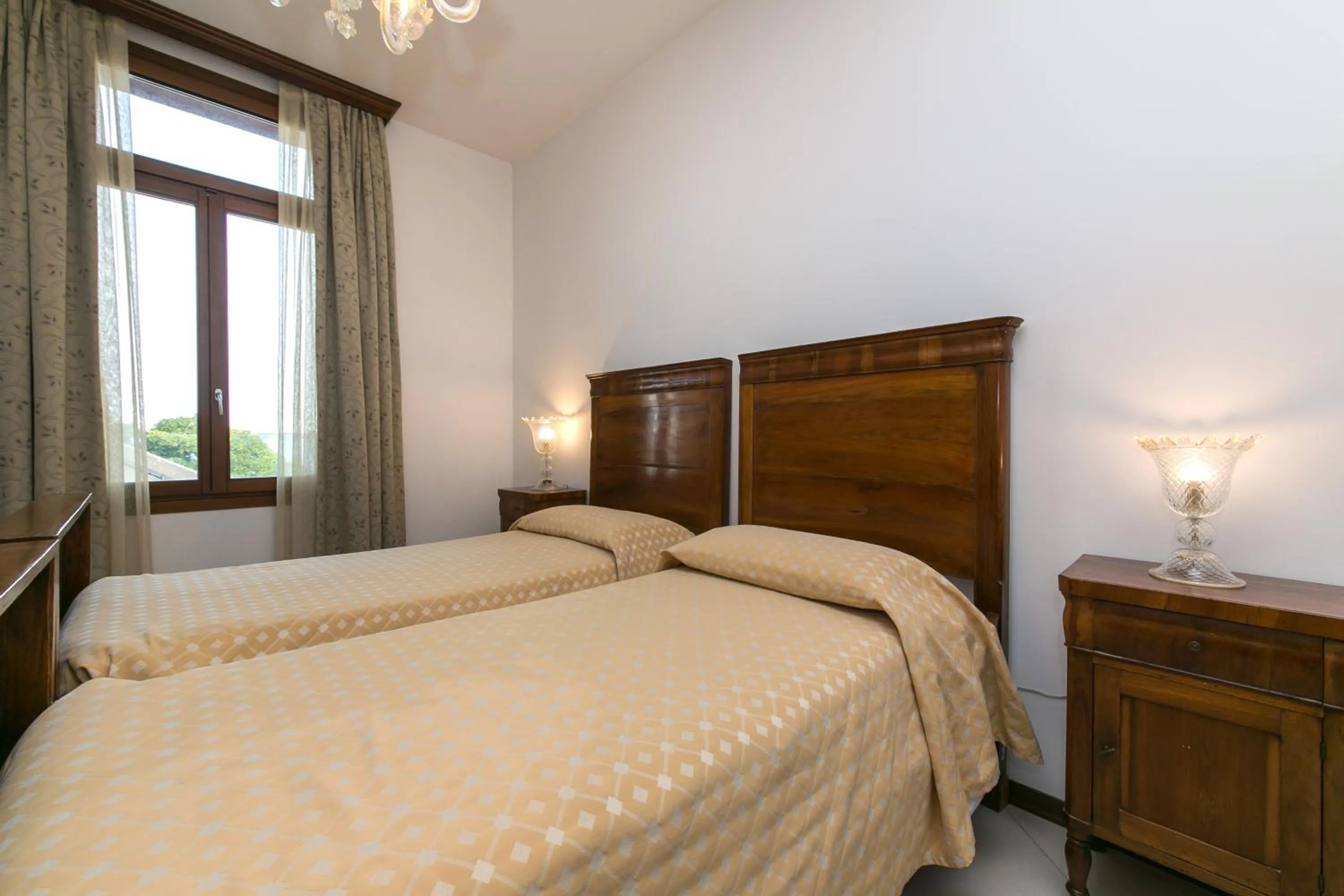 Photo of the whole room, Bed in Isola di San Servolo - Centro Soggiorno