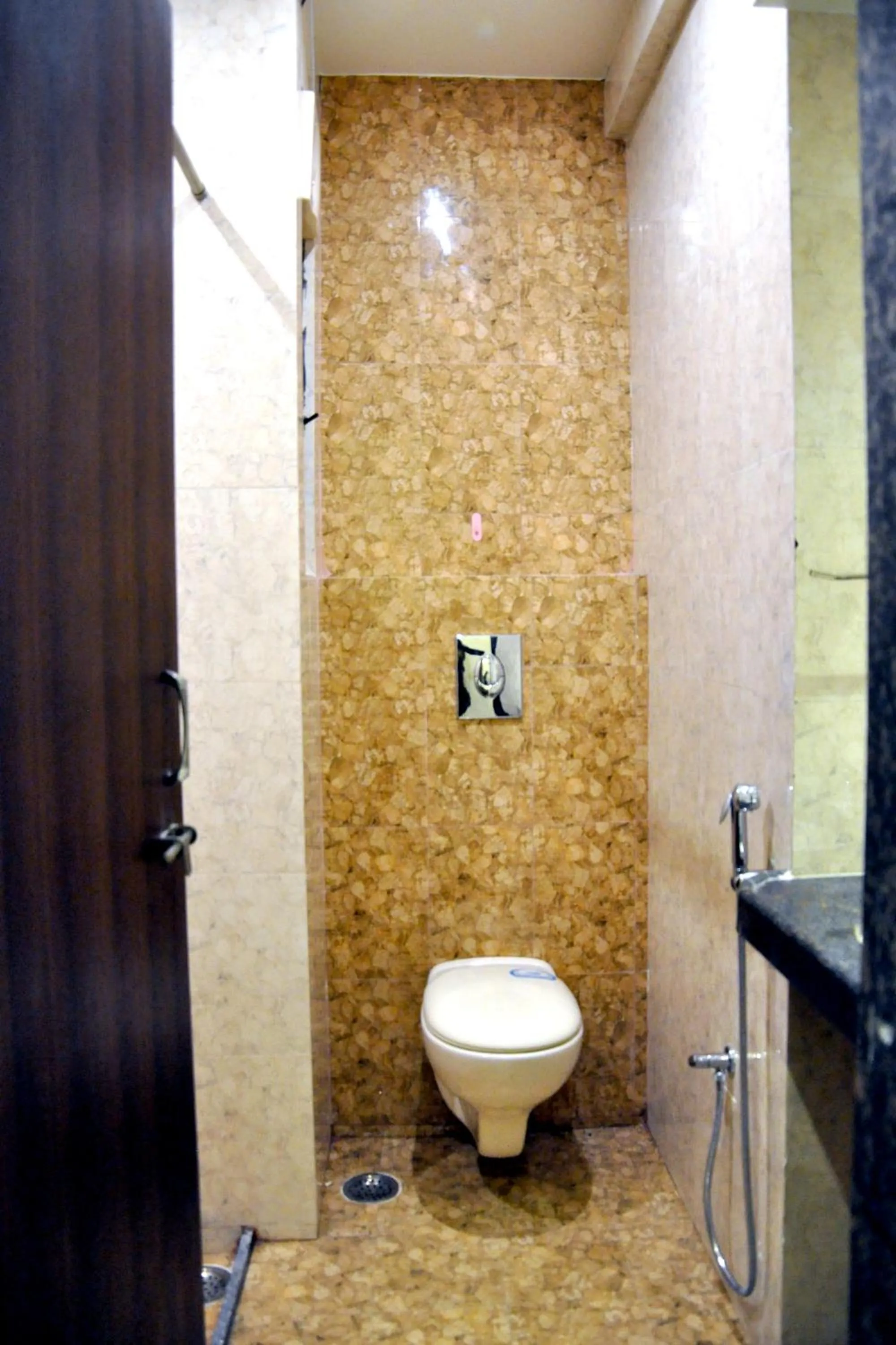 Bathroom in Hotel Gulmohar Pride