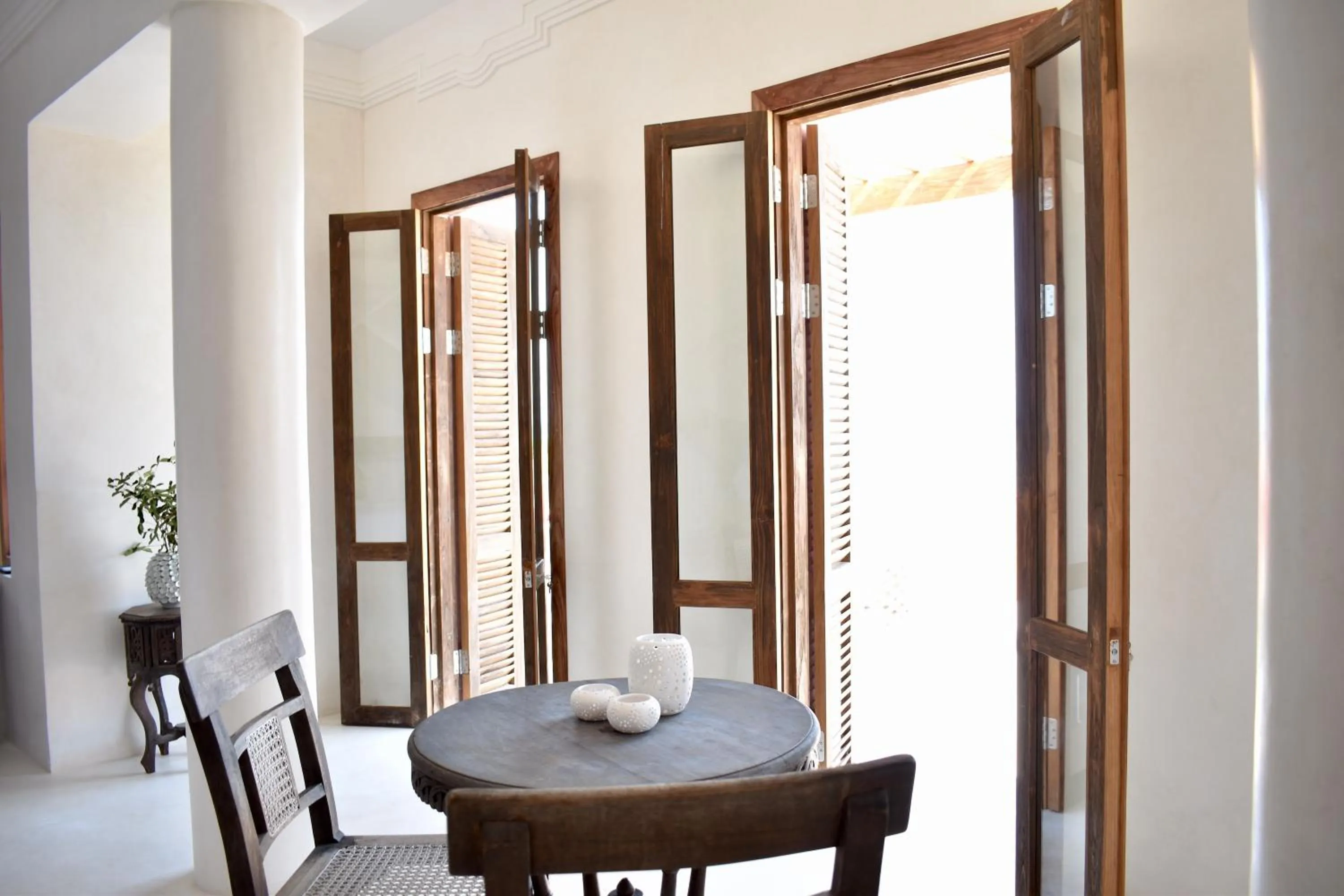 Dining area in Qambani Luxury Resort