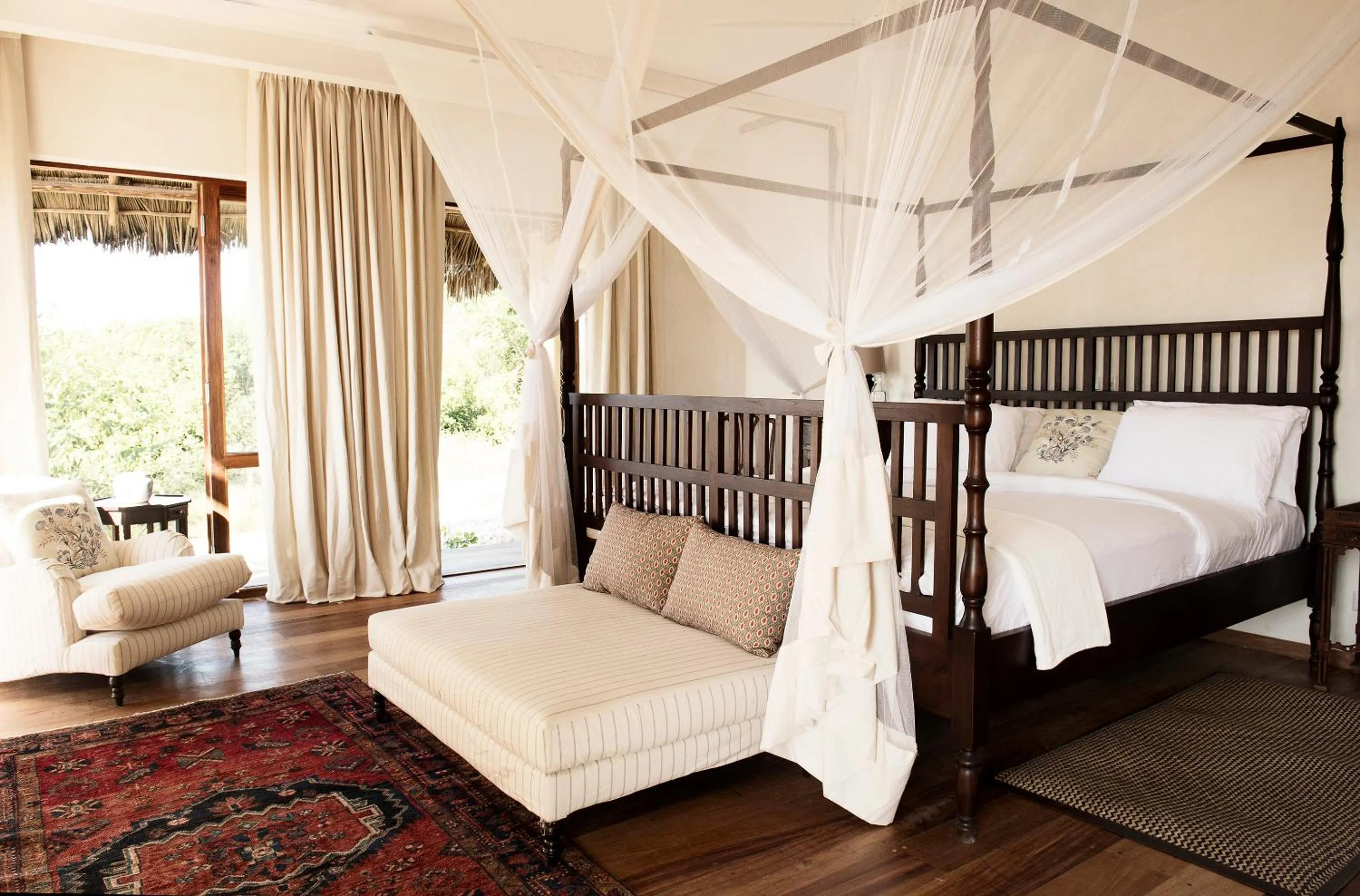 Bed in Qambani Luxury Resort