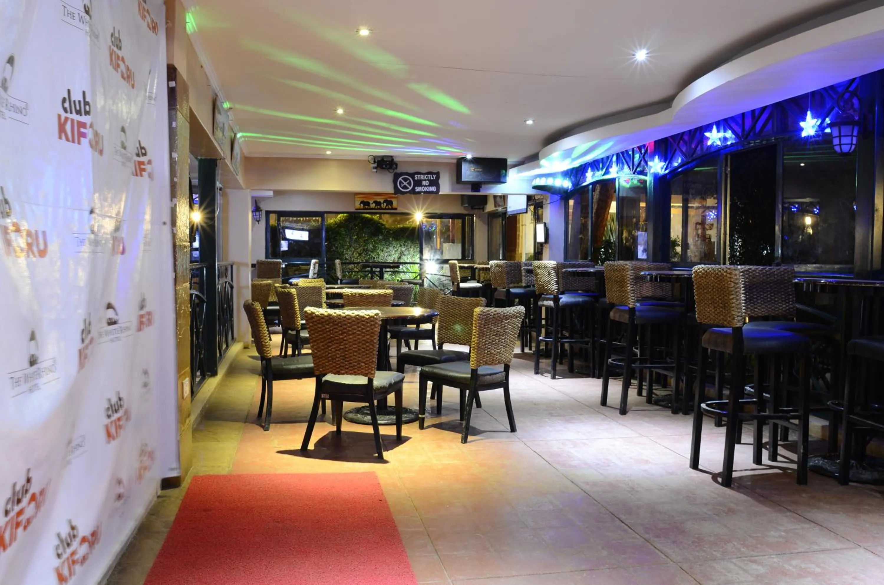 Restaurant/places to eat in The White Rhino Hotel