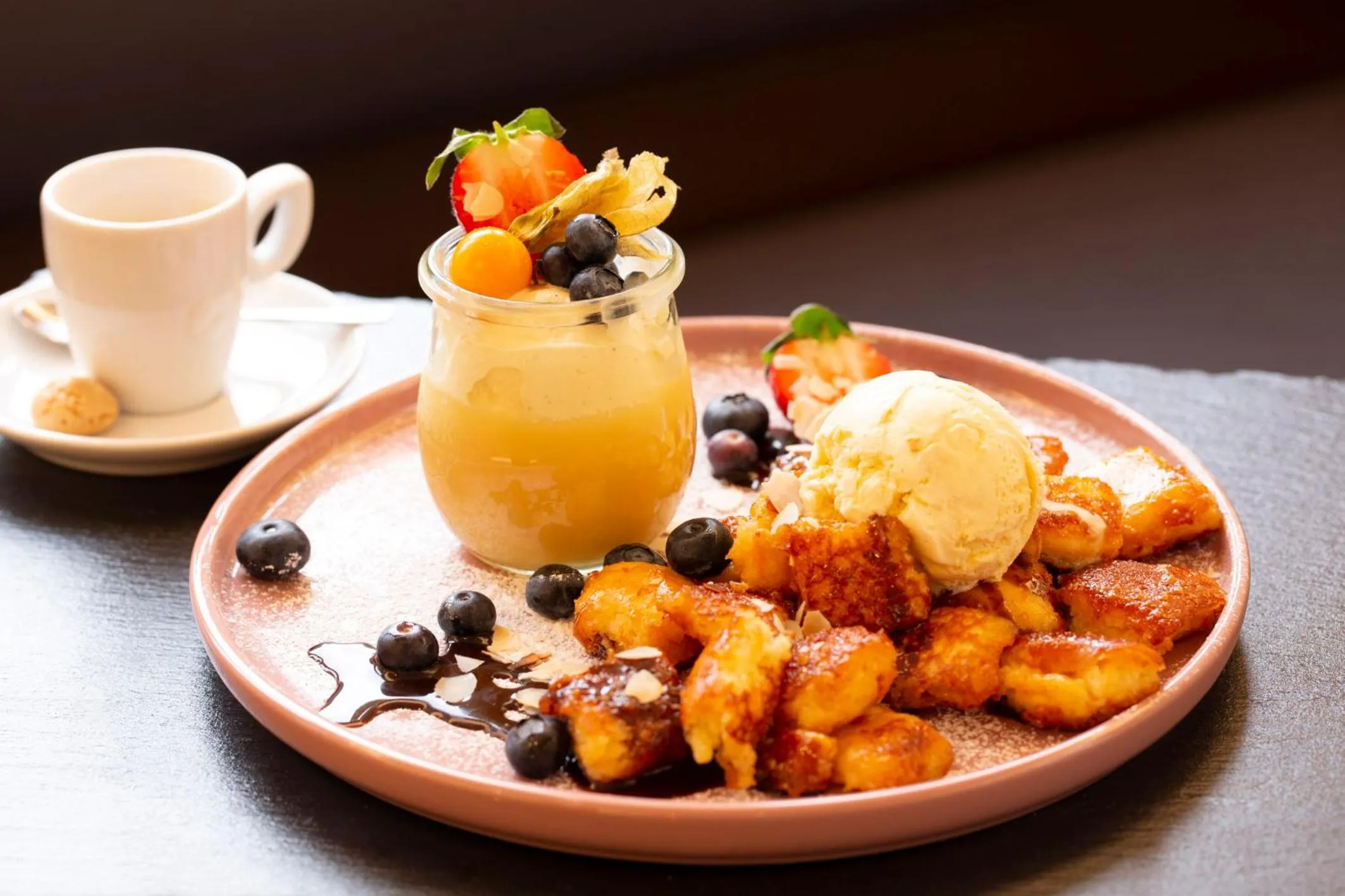 Food and drinks in Hotel & Boarding House Schlosserwirt