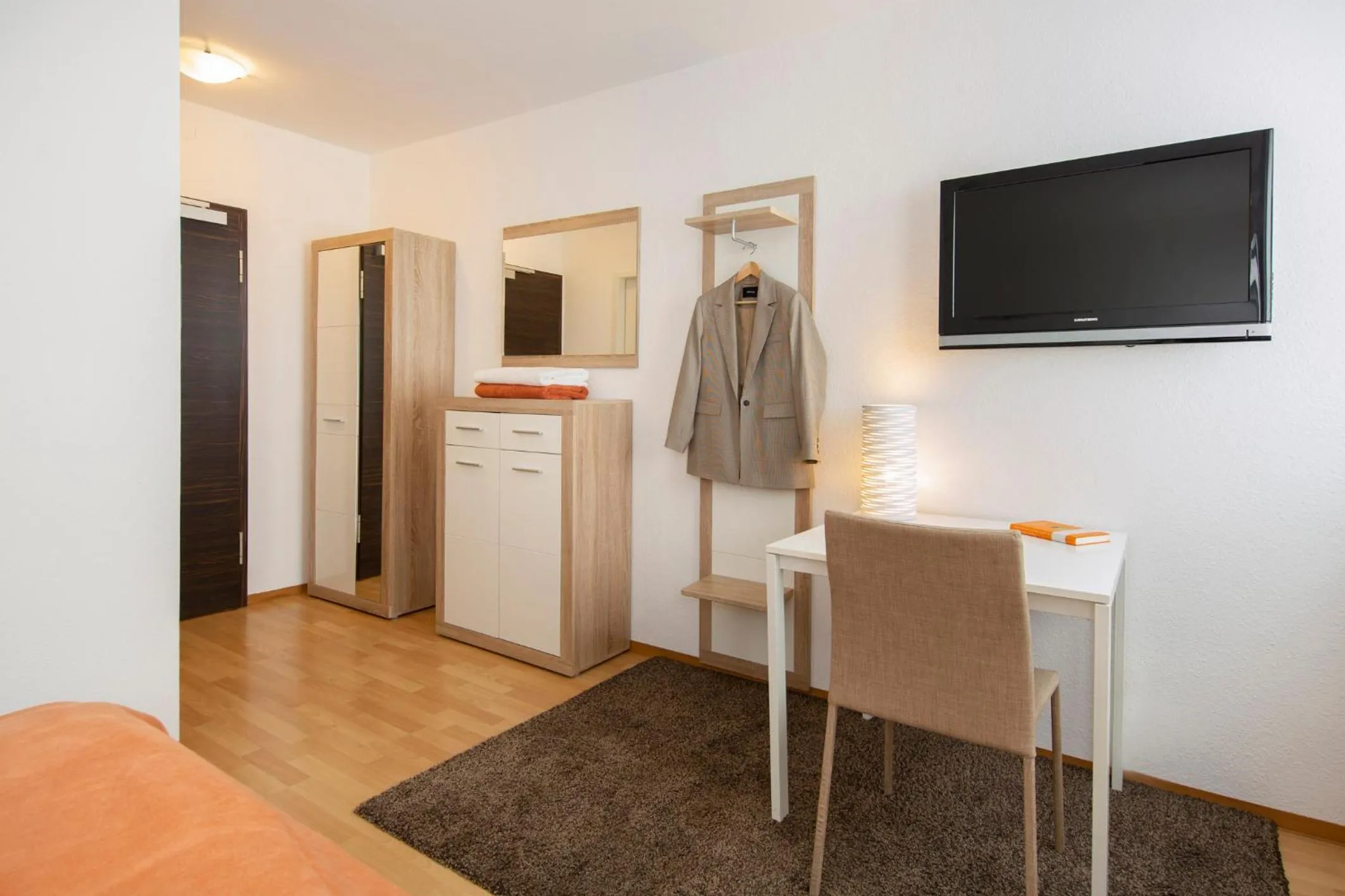 TV and multimedia in Hotel & Boarding House Schlosserwirt