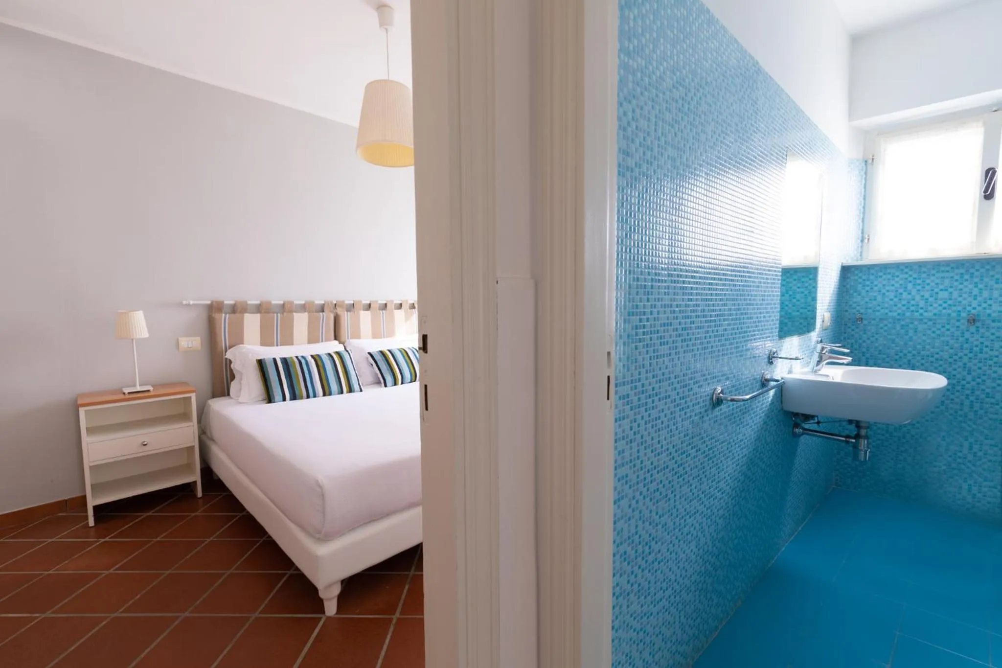 Bathroom, Bed in Lido Azzurro