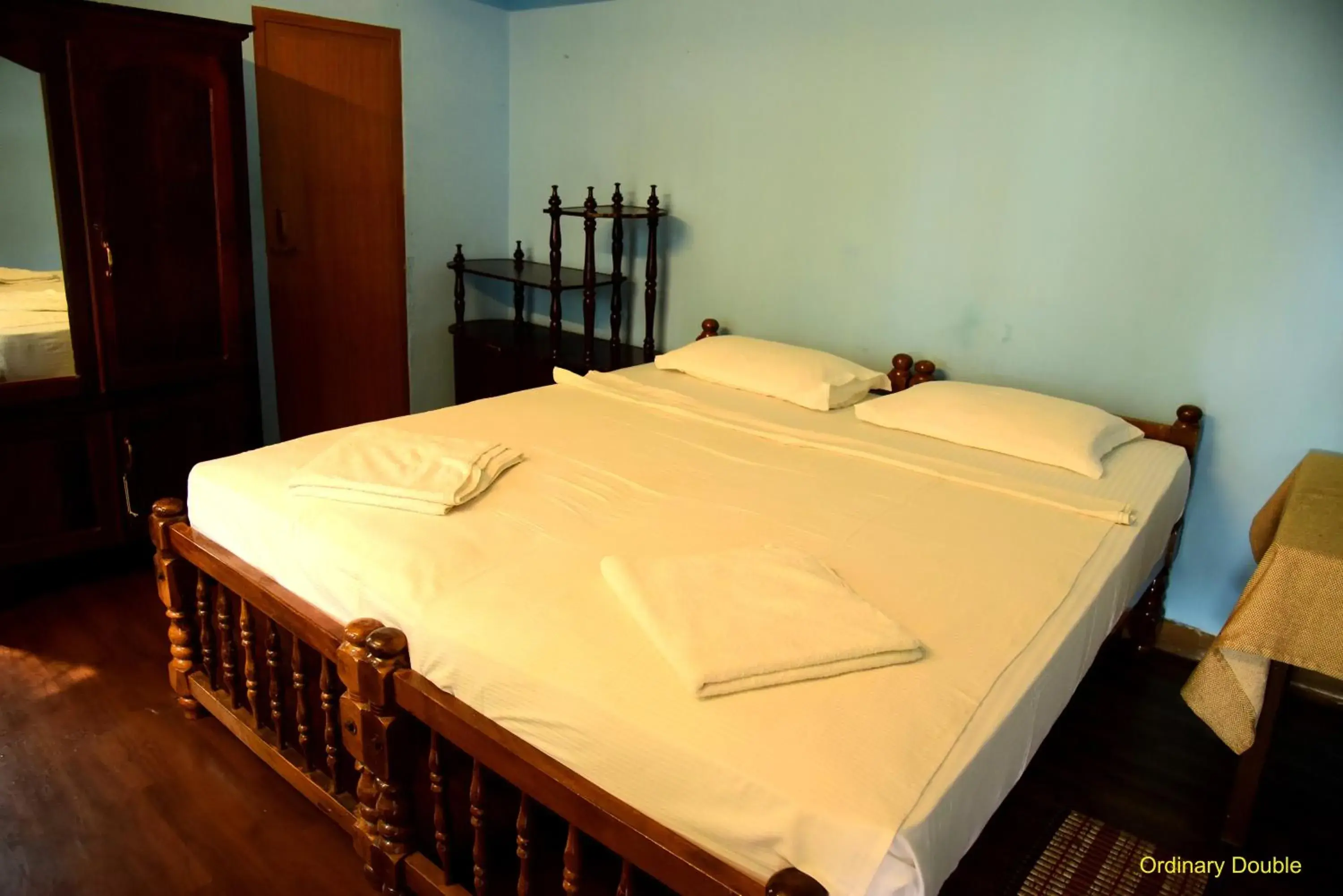 Budget Double Room in Varkala Marine Palace Budget Double Room in Varkala Marine Palace