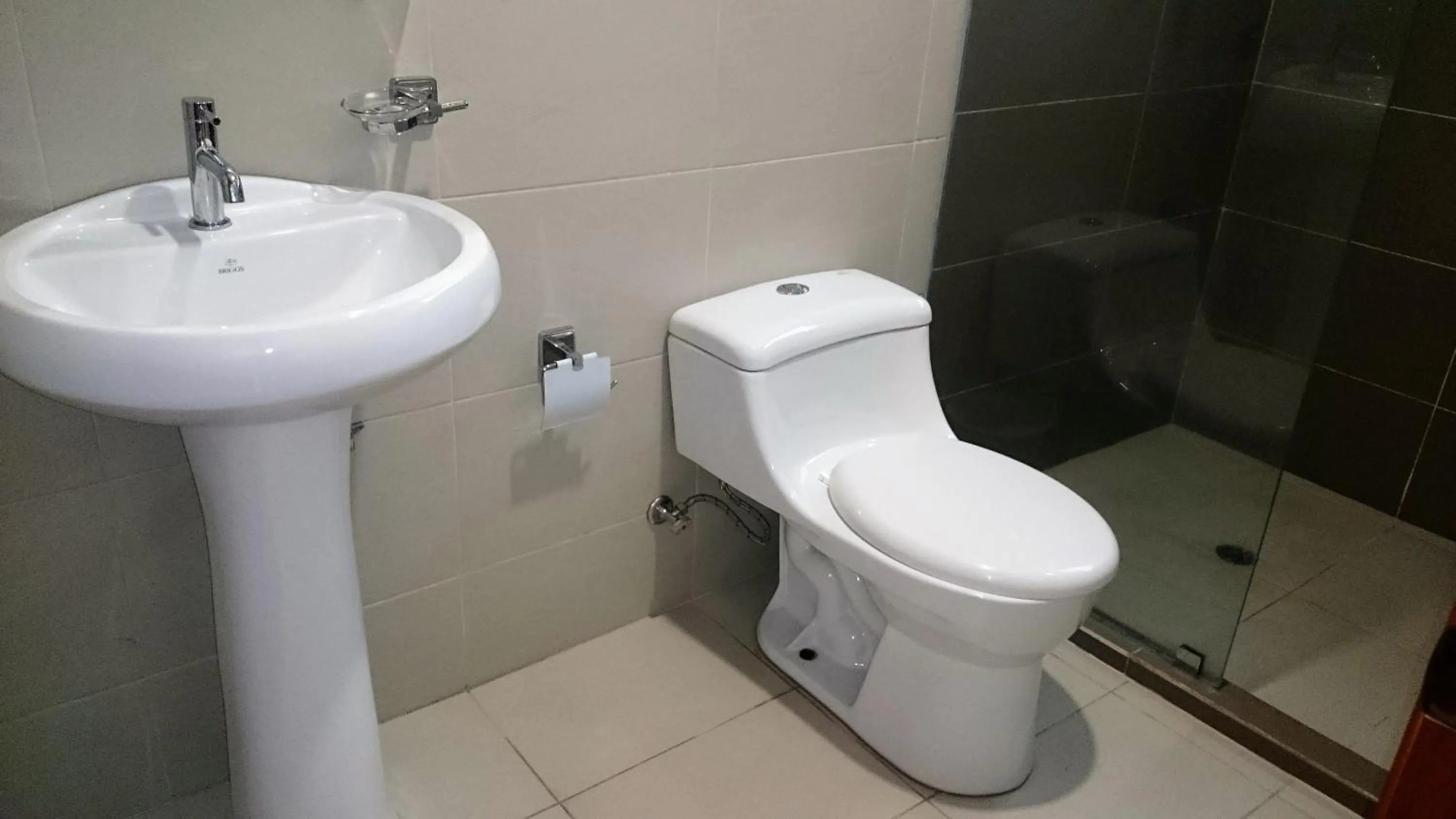 Bathroom in Hotel + Arte